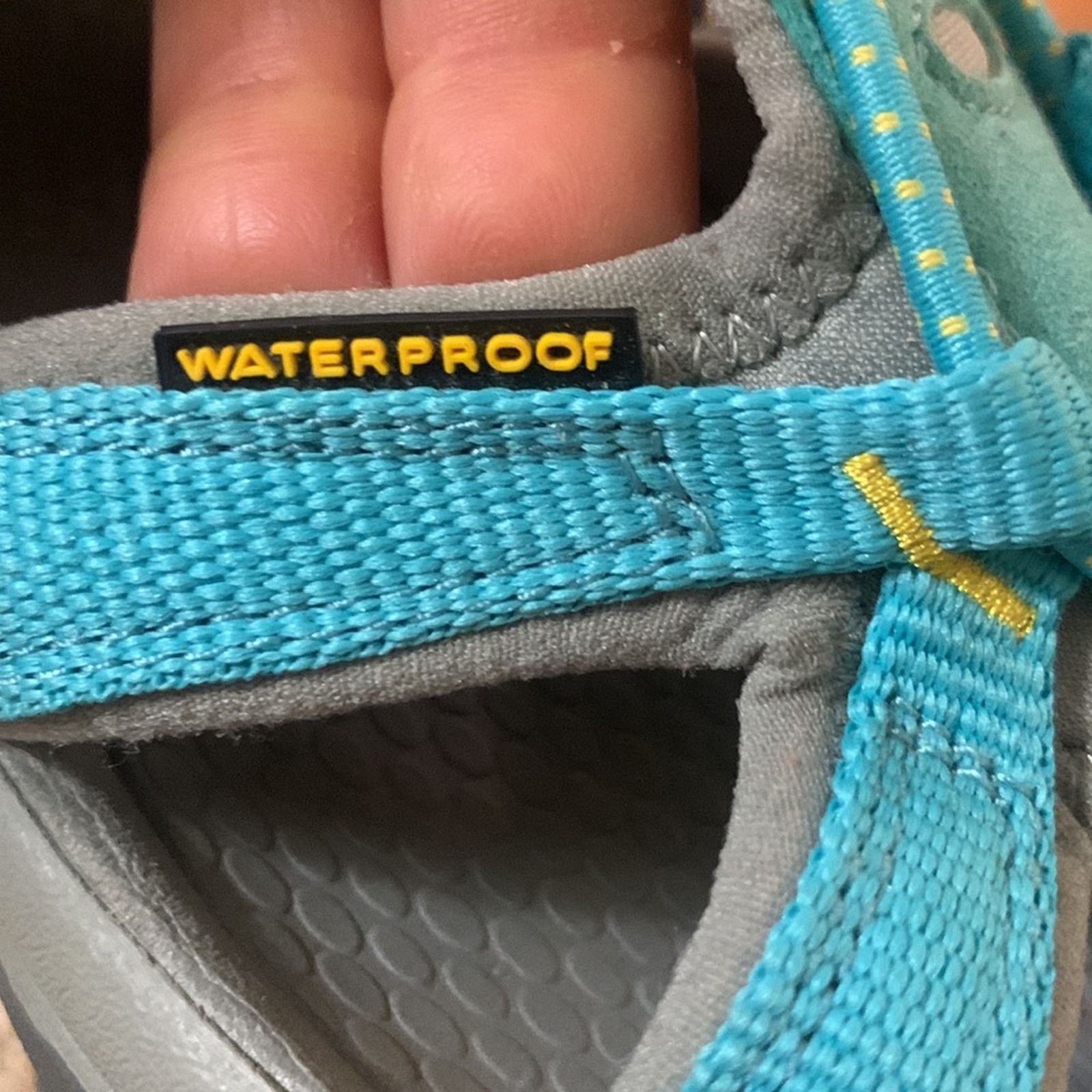 KEEN Keen NWOT sport sandals turquoise watershoes watersandals Size US 5 / IT 35 - 14 Thumbnail