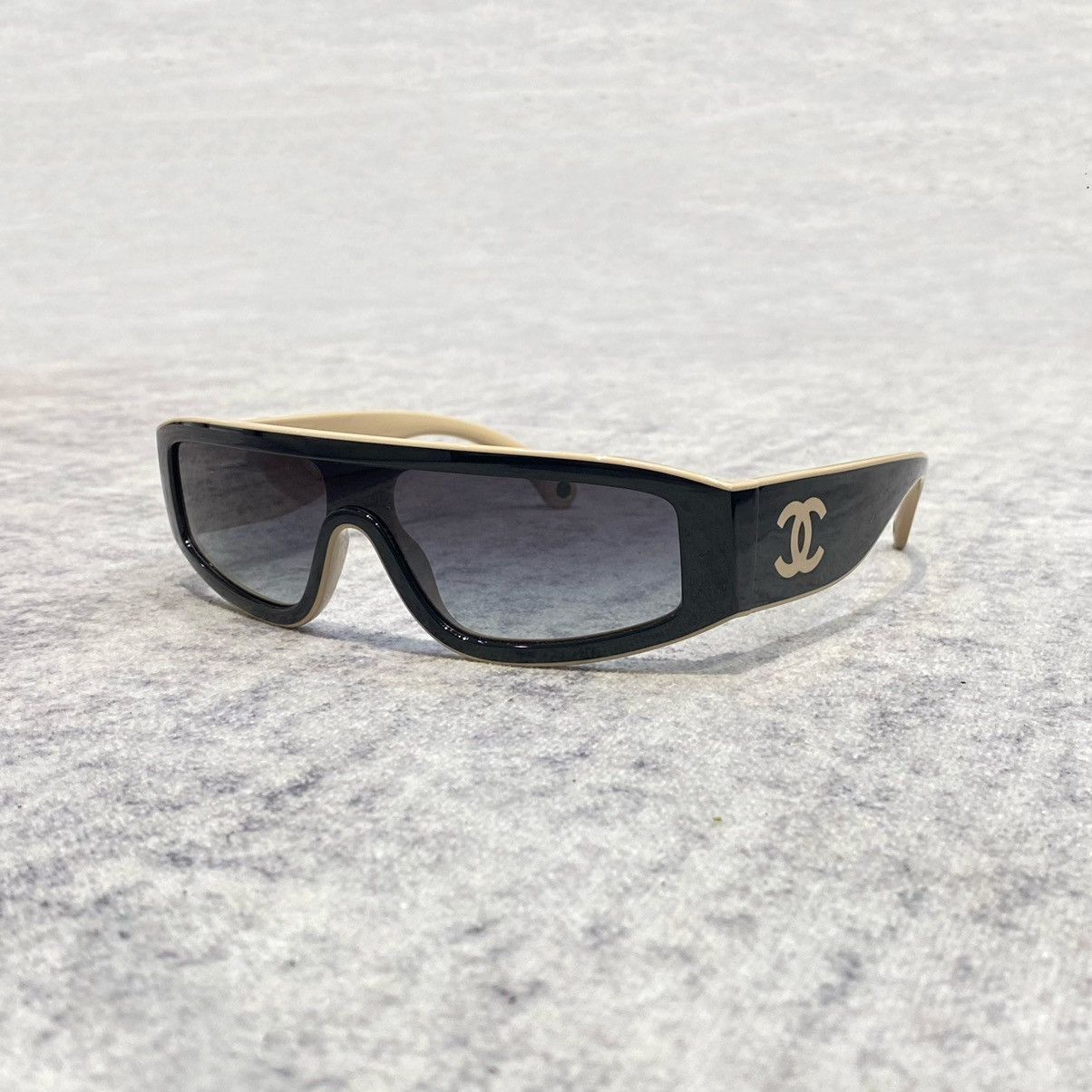Chanel CHANEL 0CH6057 C534S6 Size ONE SIZE - 1 Thumbnail