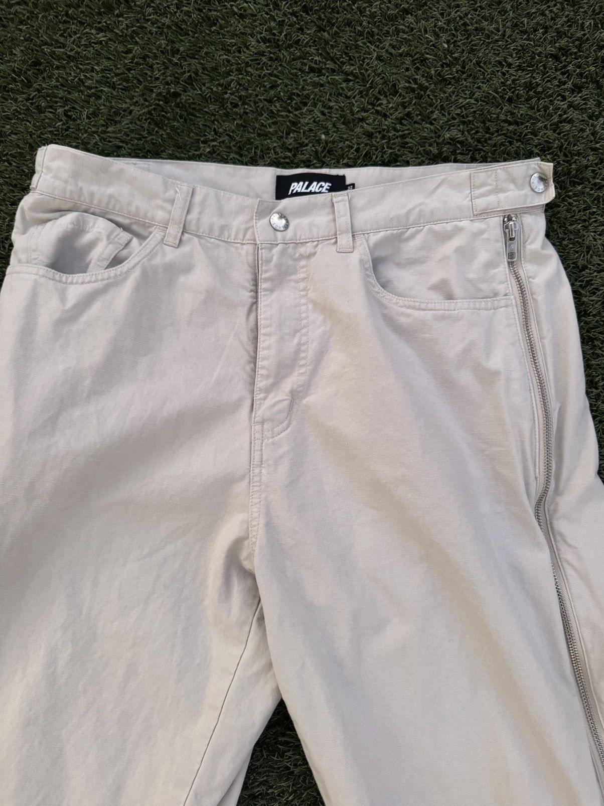 Palace Palace khaki side zip pants Size US 32 / EU 48 - 3 Thumbnail