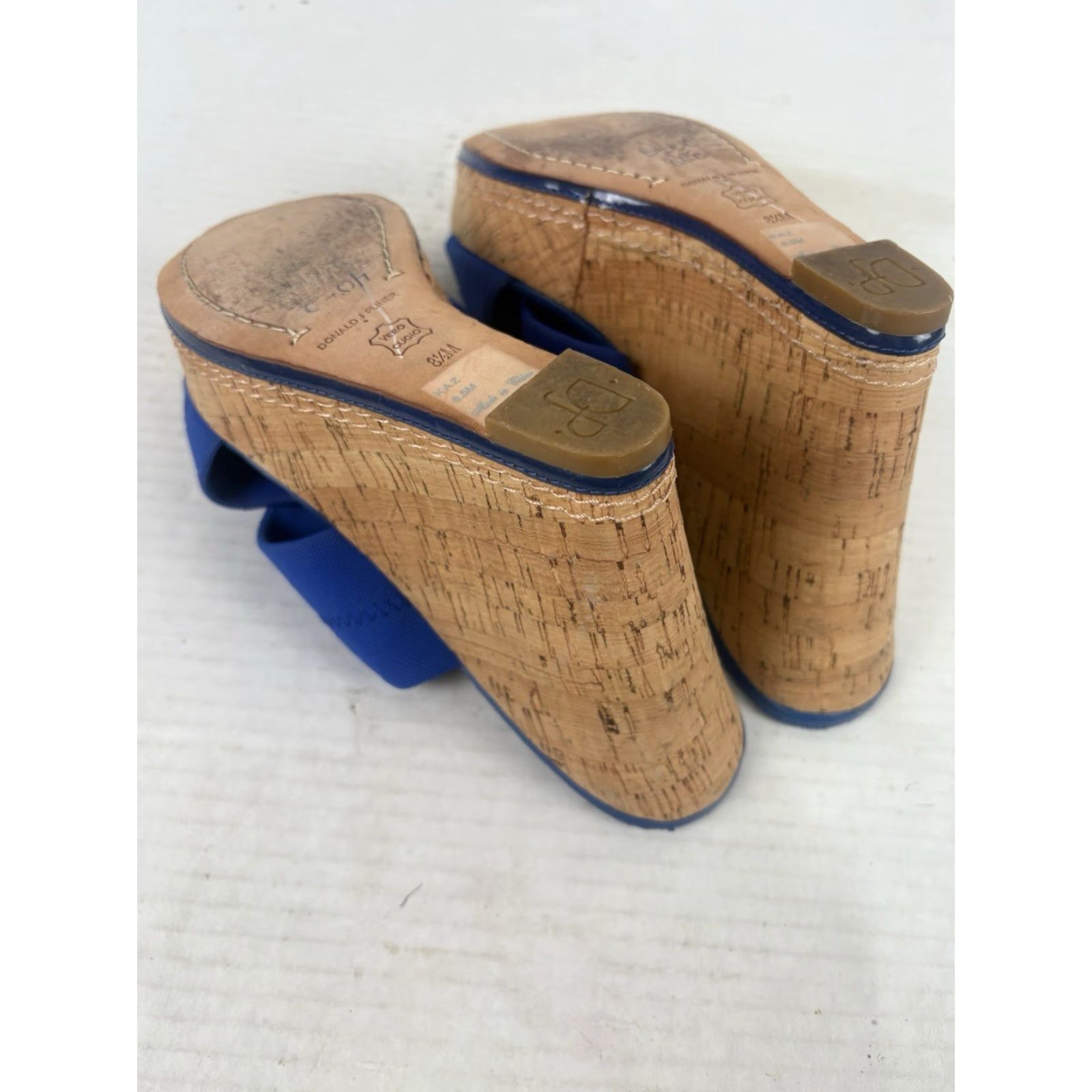 Donald Pliner VINTAGE Donald J Pliner Women's Wedge Slides Leather Outsole Blue Casual Summer 90s Size 8.5M Size US 8.5 / IT 38.5 - 8 Thumbnail