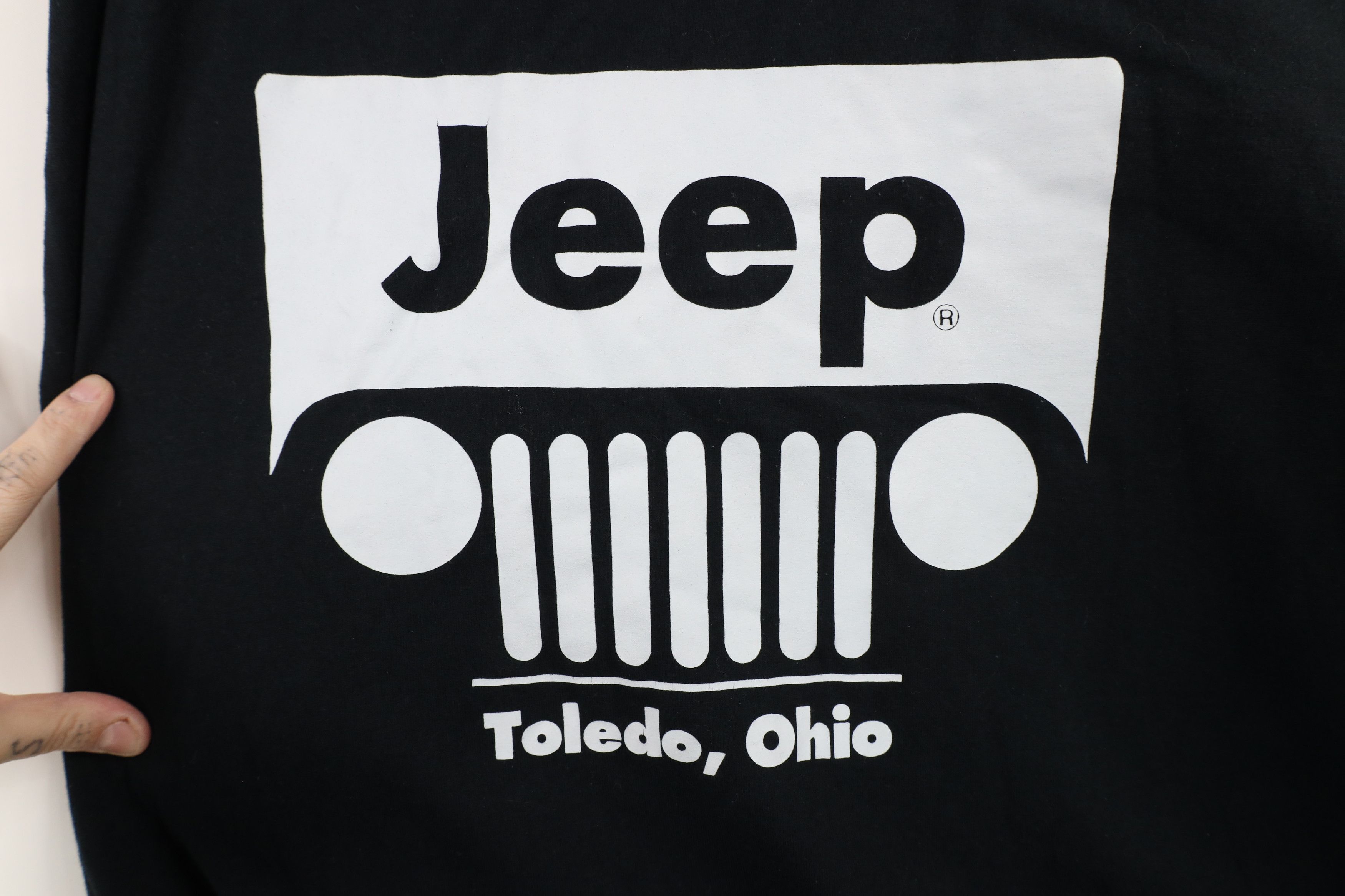 Vintage Vintage 90s Spell Out Jeep Motors Toledo Ohio T-Shirt Black Size US XXL / EU 58 / 5 - 4 Thumbnail