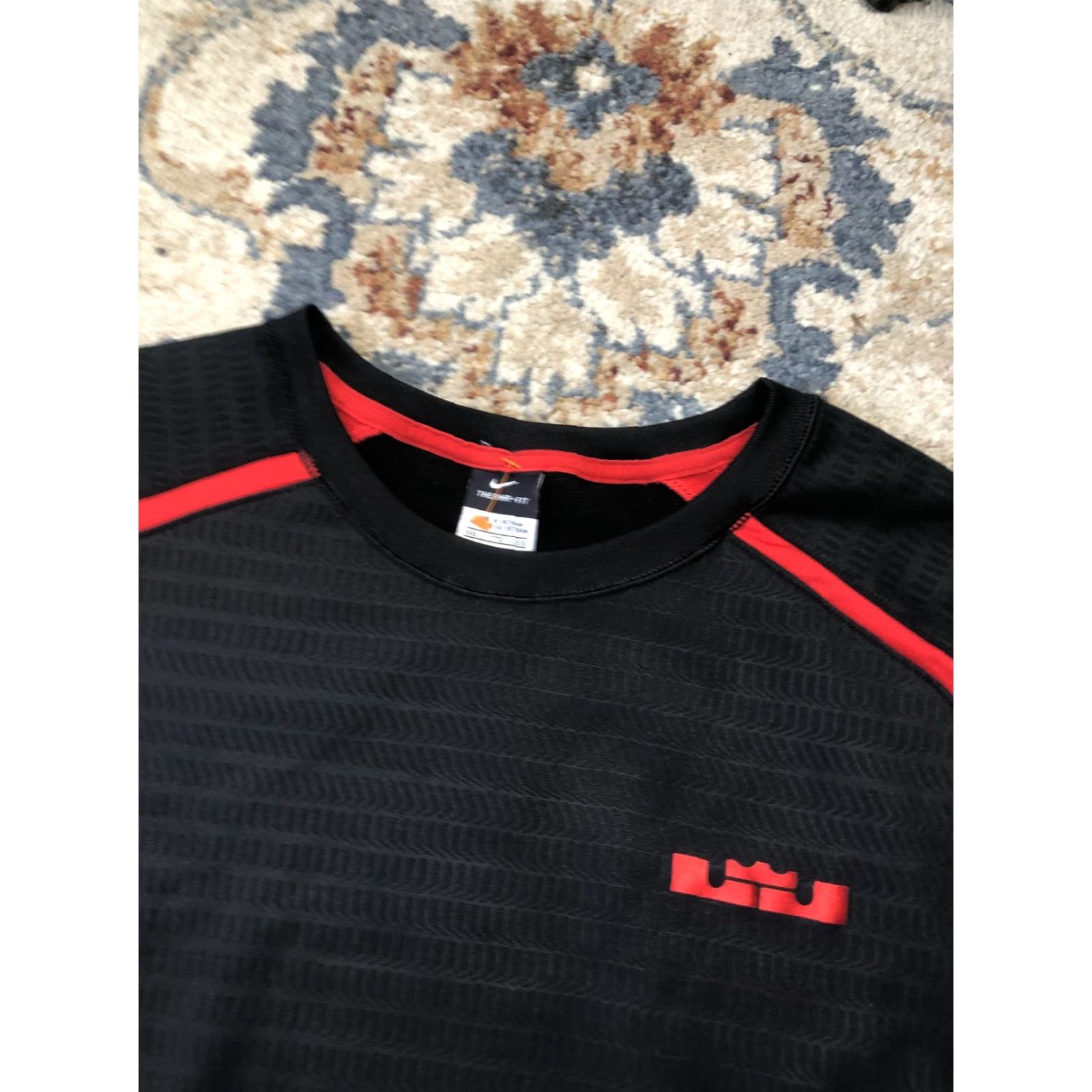 Nike VINTAGE Nike LeBron James Therma-FIT Sweatshirt Mens 2XL Black Red Crewneck Pullover Size US XXL / EU 58 / 5 - 6 Thumbnail