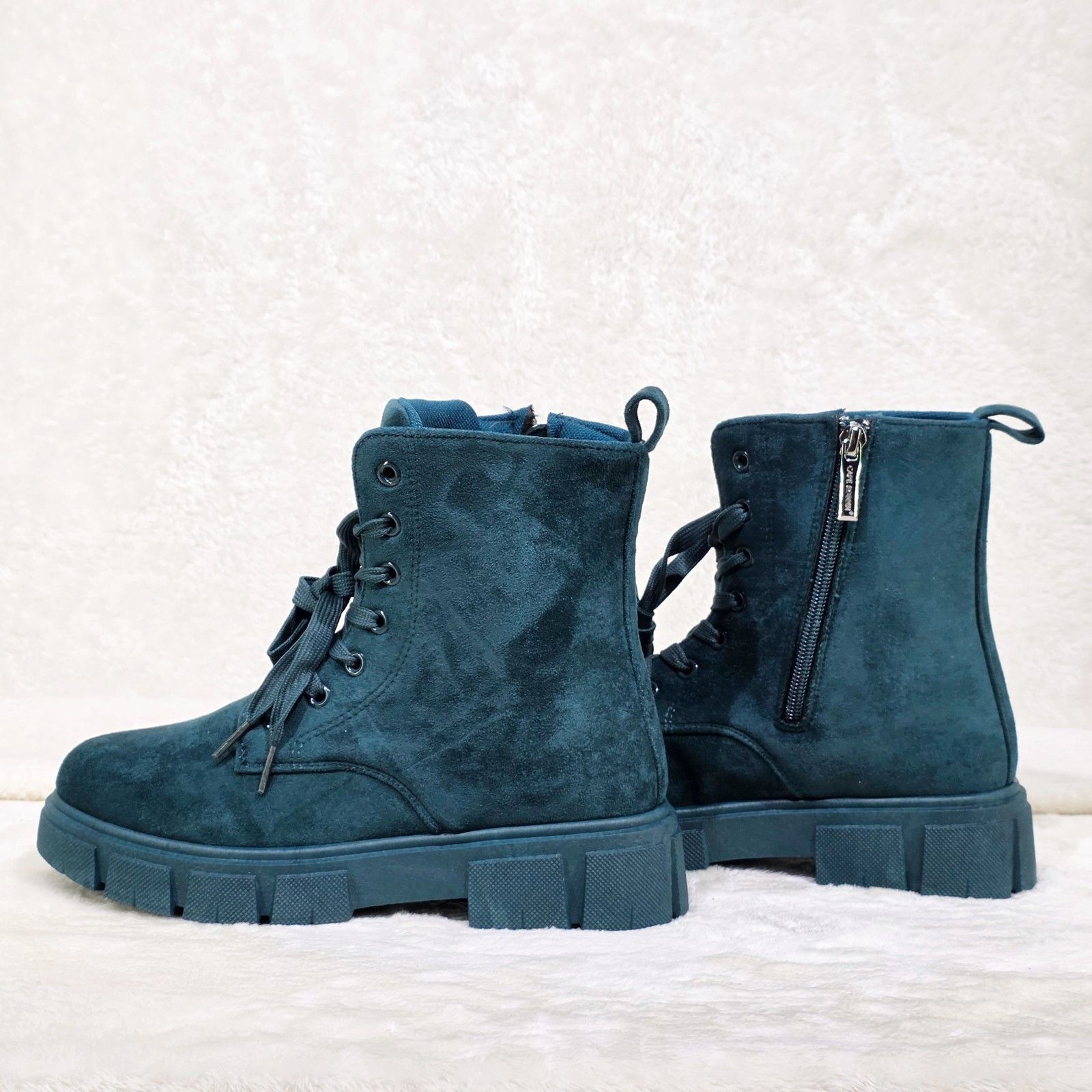 Other Cozy Teal Faux Suede Combat Ankle Boots Matching Color Sole Size US 8 / IT 38 - 3 Thumbnail