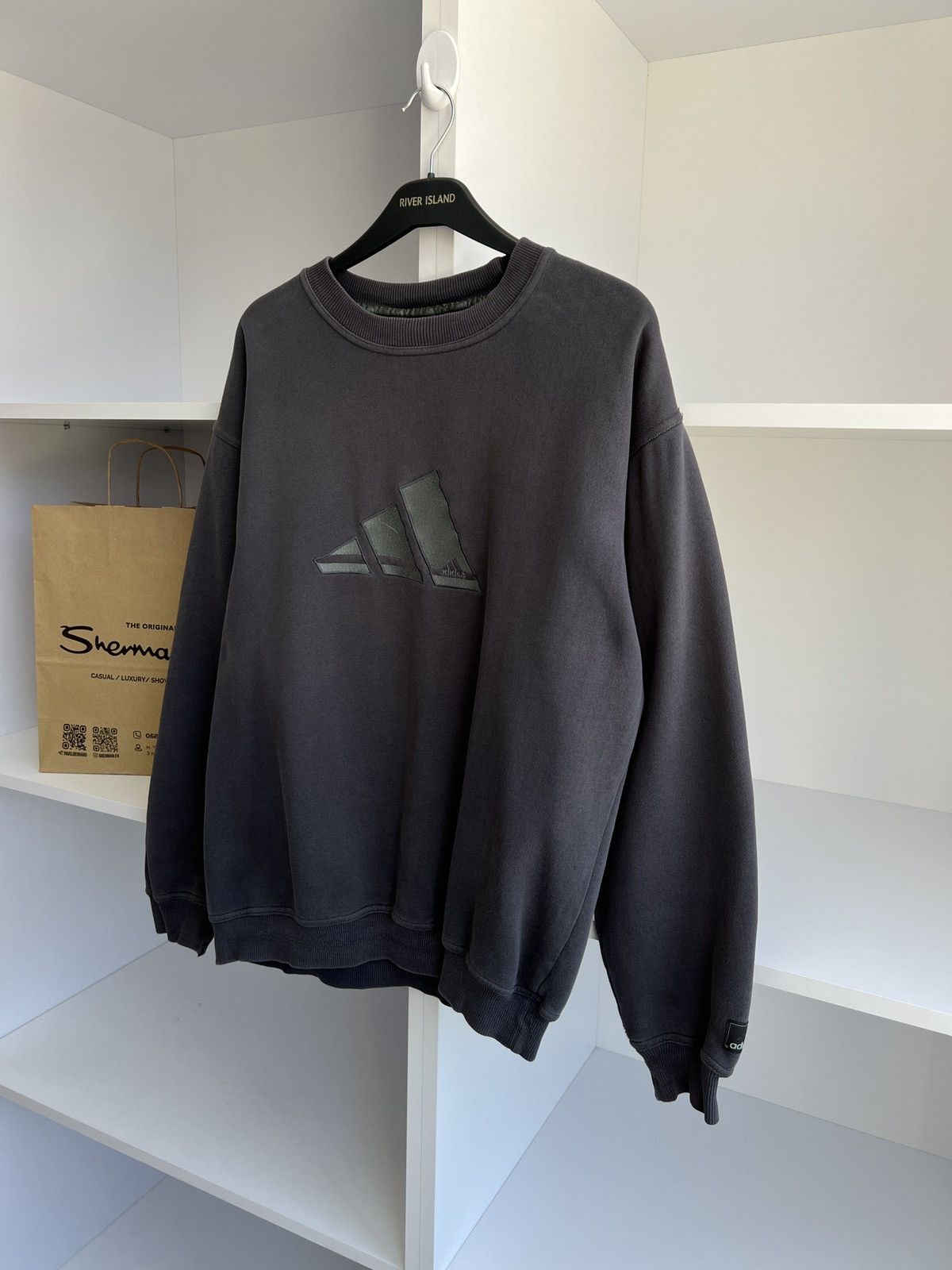 Adidas × Vintage Vintage Adidas Embroidered Logo sweatshirt Size US M / EU 48-50 / 2 - 4 Thumbnail