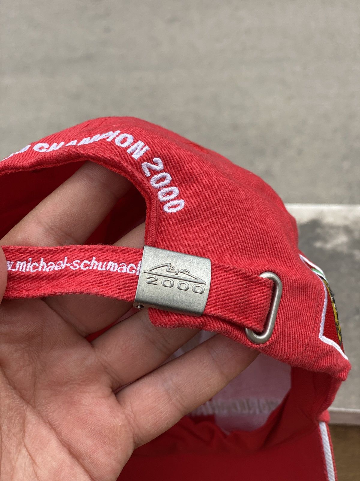 Formula 1 Michael Schumacher F1 World Champion 2000 Ferrari Cap Size ONE SIZE - 6 Thumbnail