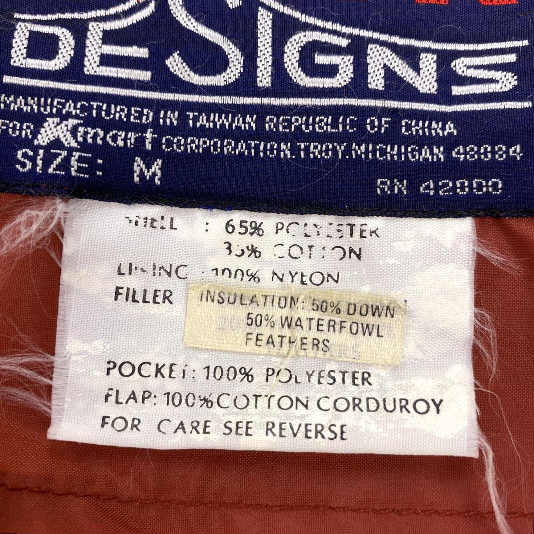 4SDESIGNS VINTAGE Down Designs Vest Mens M Reversible Corduroy Puffer Beige Tan Quilted Insulated with Pockets M Size US M / EU 48-50 / 2 - 7 Thumbnail
