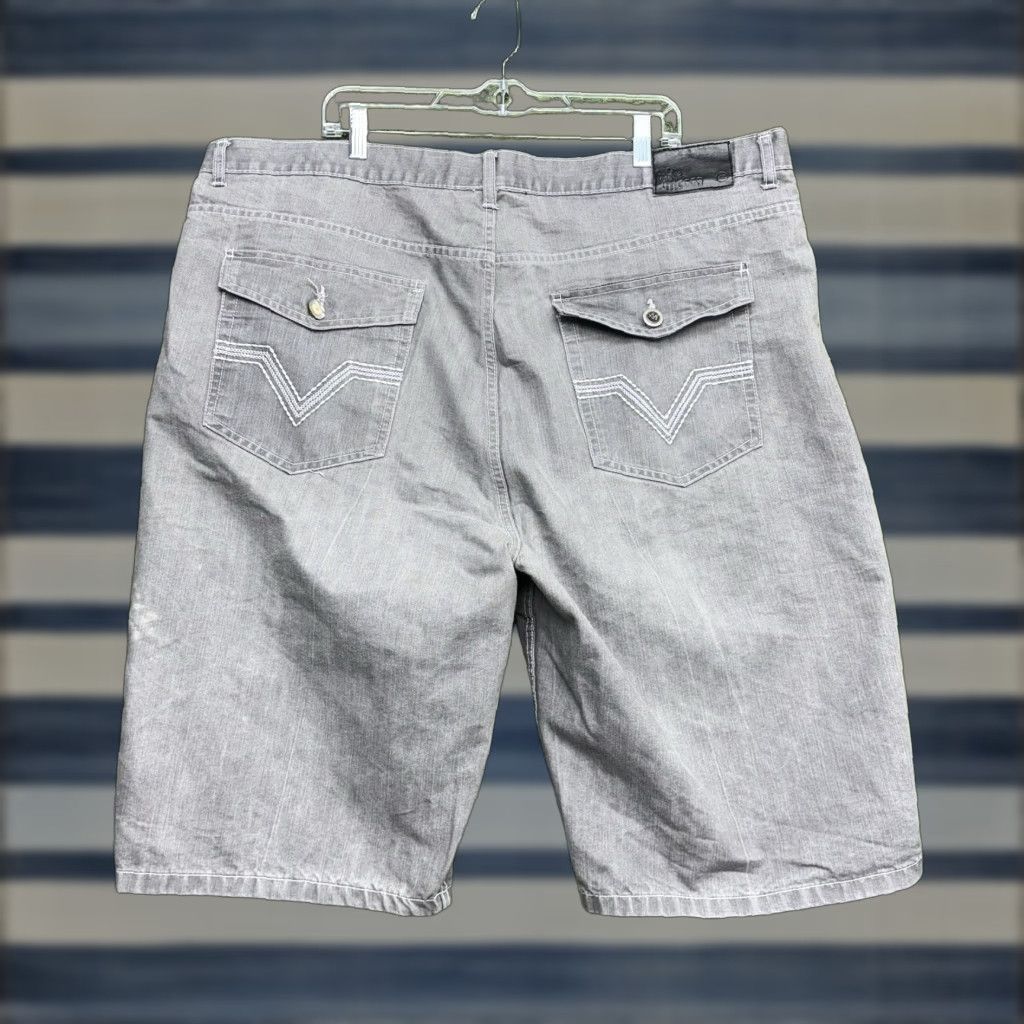 Vintage VINTAGE Mecca Cargo Shorts Mens 46 Gray Cotton Knit Cargo Pocket Pockets Zipper Button Outdoor Casual Comfortable 12in Inseam 46 Waist Regular Fit Men Size US 30 / EU 46 - 1 Thumbnail