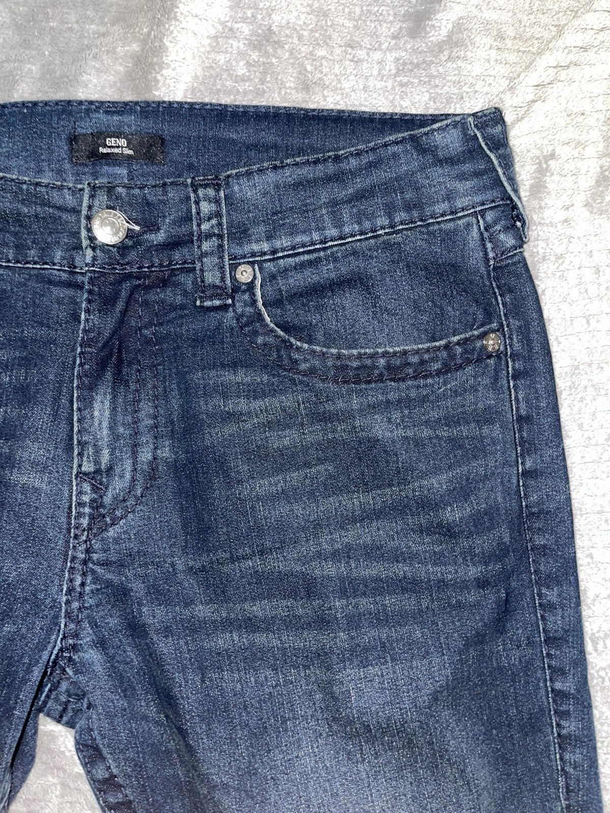 True Religion True Religion Dark Blue Denim Jeans Double Stiched Size US 33 - 6 Thumbnail