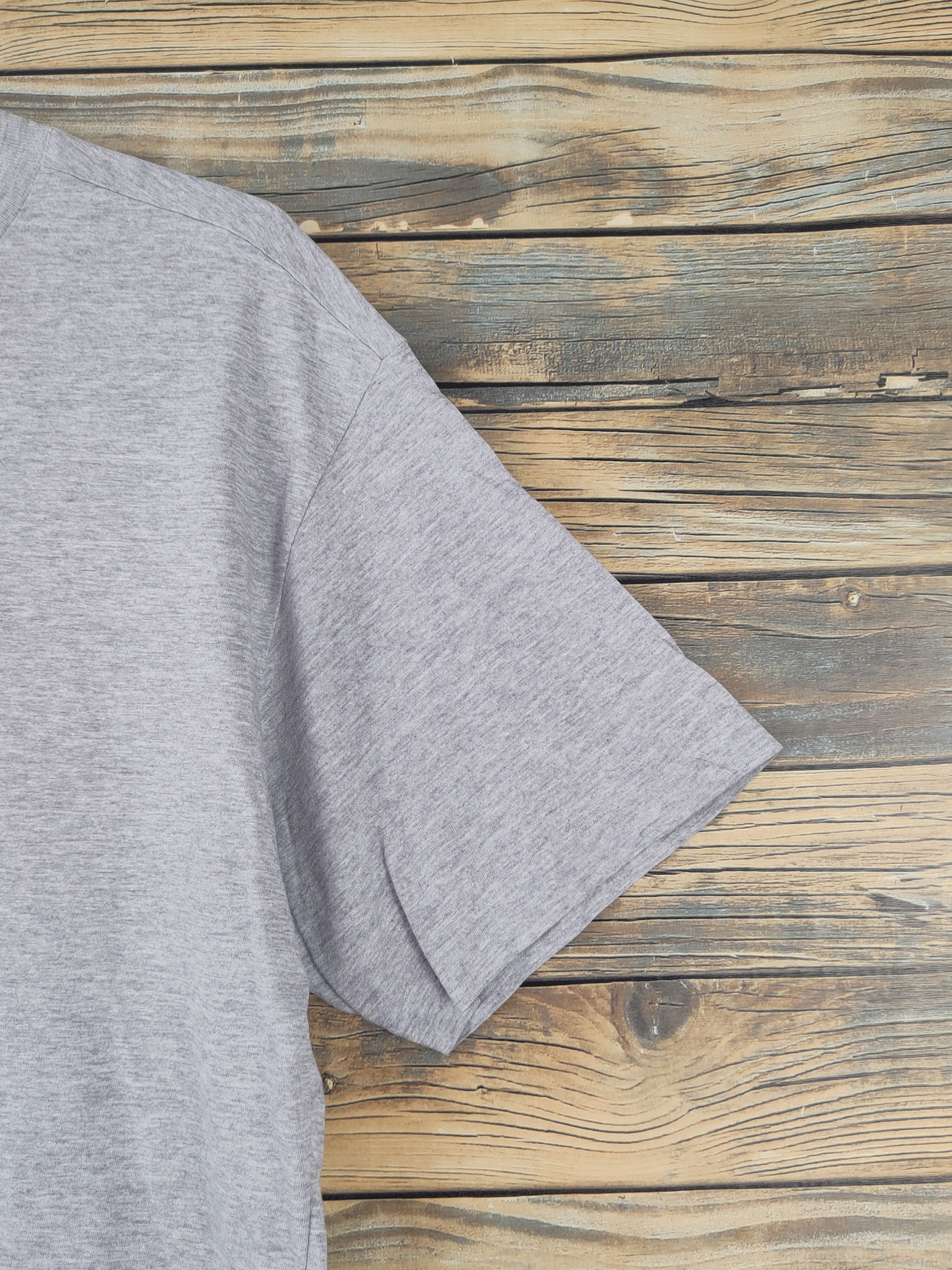 United Colors Of Benetton DL United Colors of Benetton Gray Short Sleeve T-shirt #1821 Size US S / EU 44-46 / 1 - 7 Thumbnail