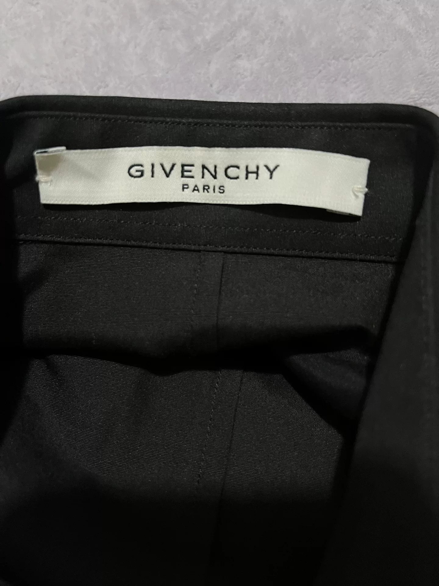 Givenchy Givenchy Men's Black Shirt Size US M / EU 48-50 / 2 - 1 Thumbnail