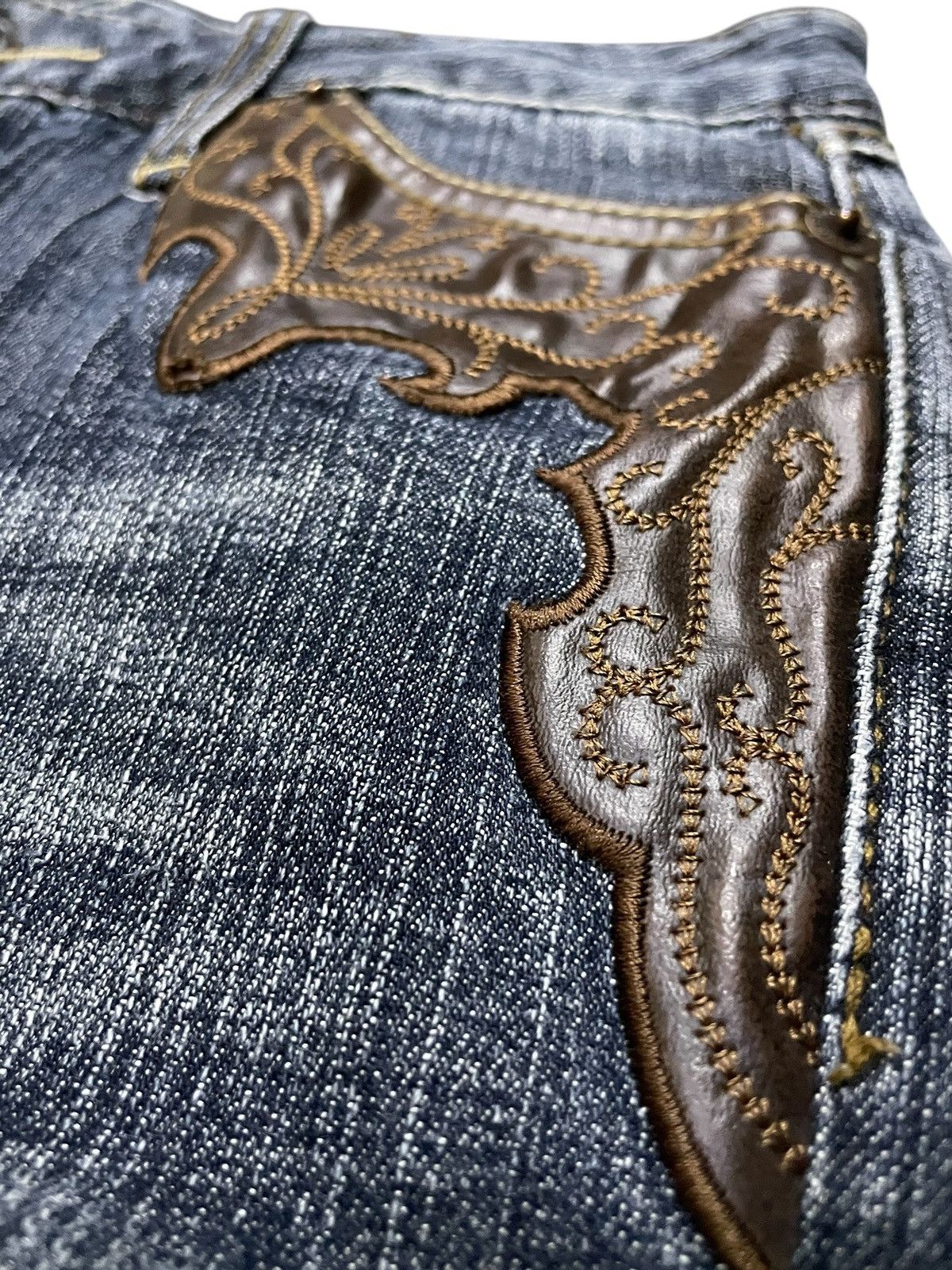 Japanese Brand × Tornado Mart Tornado Mart Style Tribal Leather Trimmed Flare Jeans Size US 26 / EU 42 - 11 Thumbnail