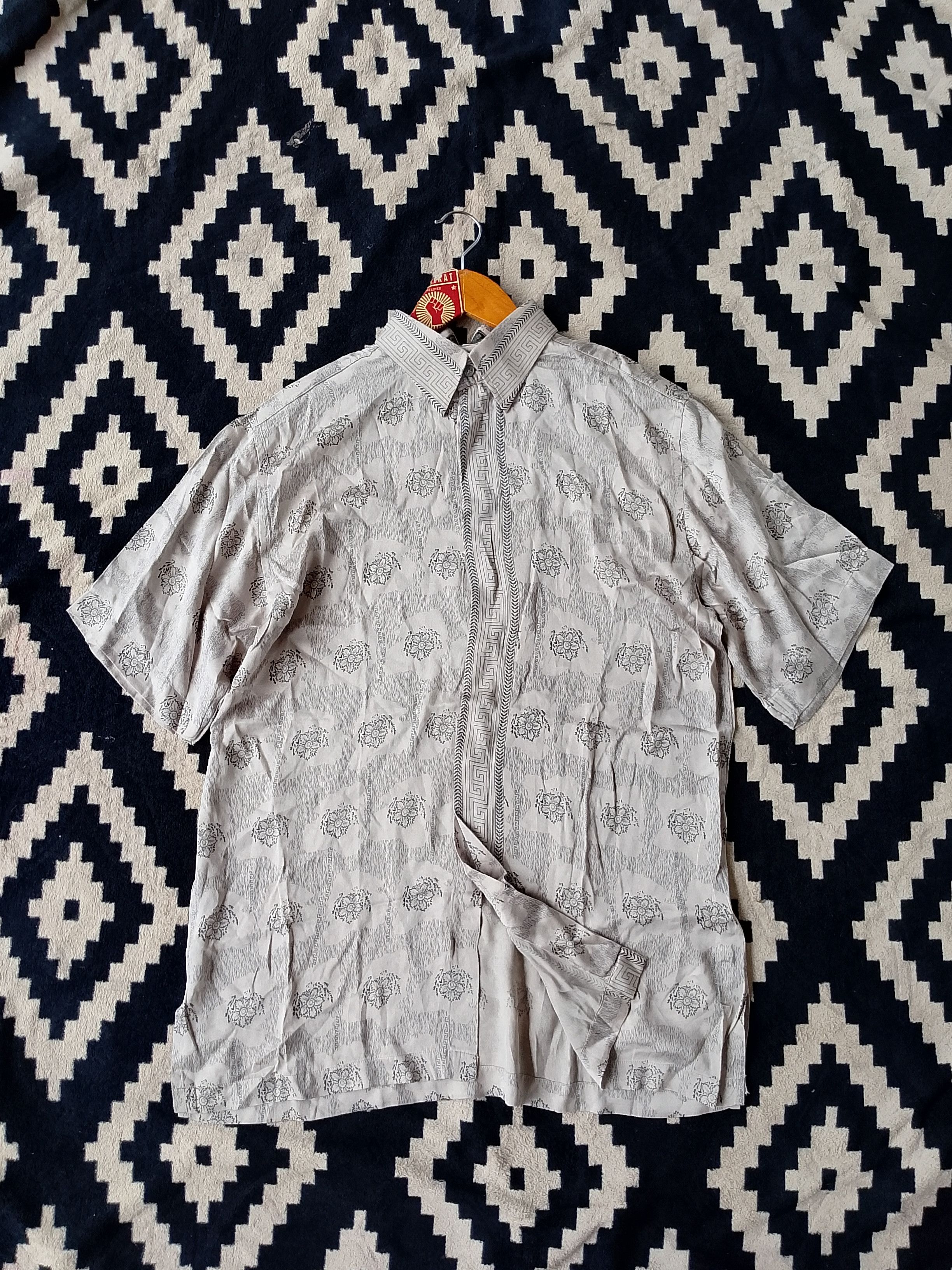 Versace Gianni Versace Tessuti Floral Medusa Archival Luxury Shirt Size US L / EU 52-54 / 3 - 2 Thumbnail