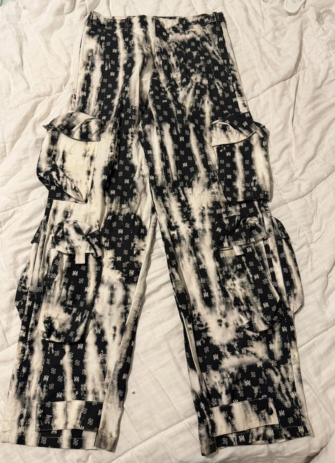 AMIRI Bleached Monogram Cargo Pants in black