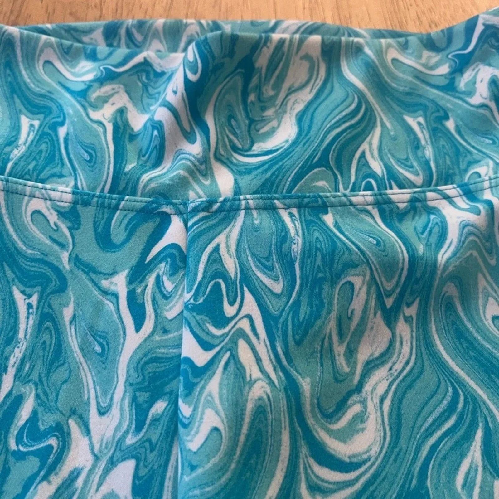 Victoria's Secret Victoria’s Secret Pink Active high waist bike shorts, size S Size 27" / US 4 / IT 40 - 2 Thumbnail
