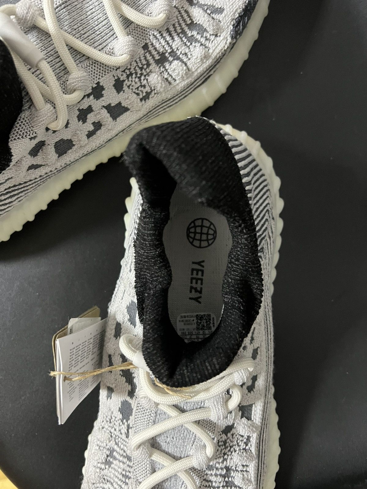 Adidas × Yeezy Adidas Yeezy Boost 350 V2 CMPCT Slate White Panda Size US 11.5 / EU 44-45 - 7 Thumbnail
