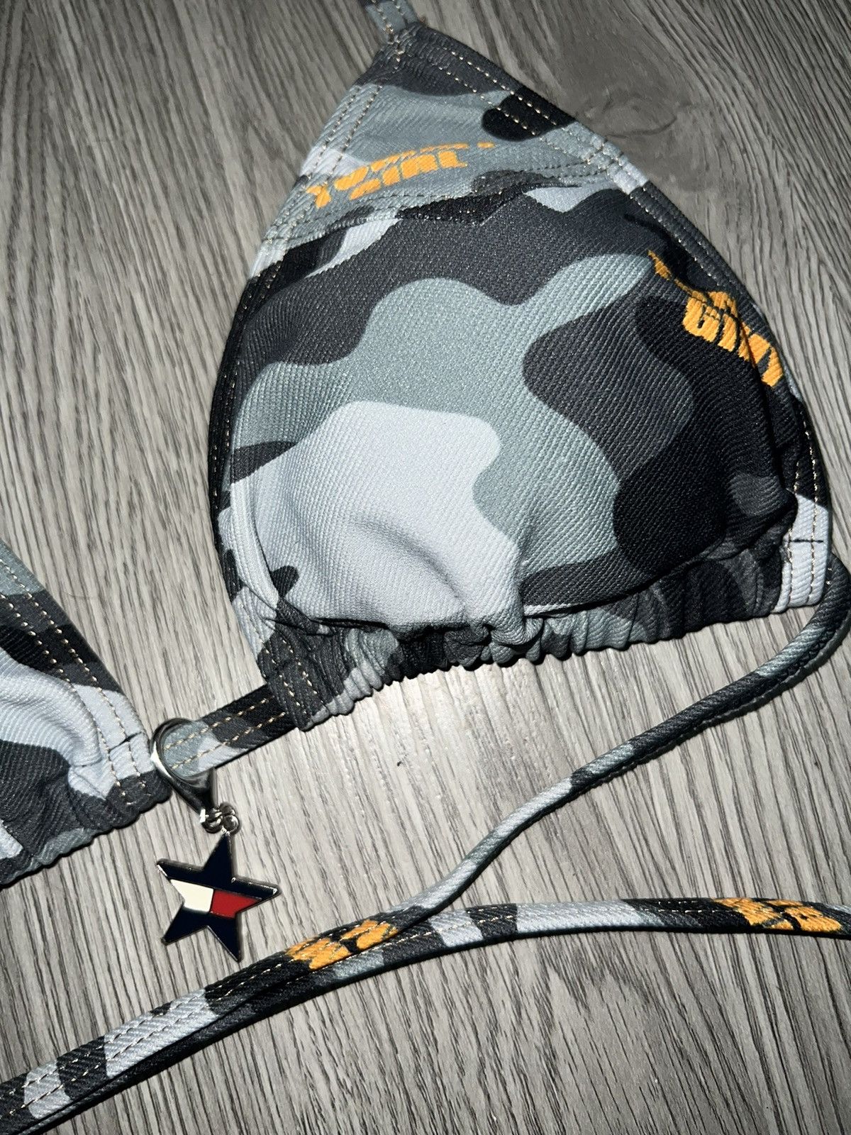 Tommy Hilfiger Vintage Tommy Hilfiger camo swim set 🖤 Size S / US 4 / IT 40 - 6 Thumbnail