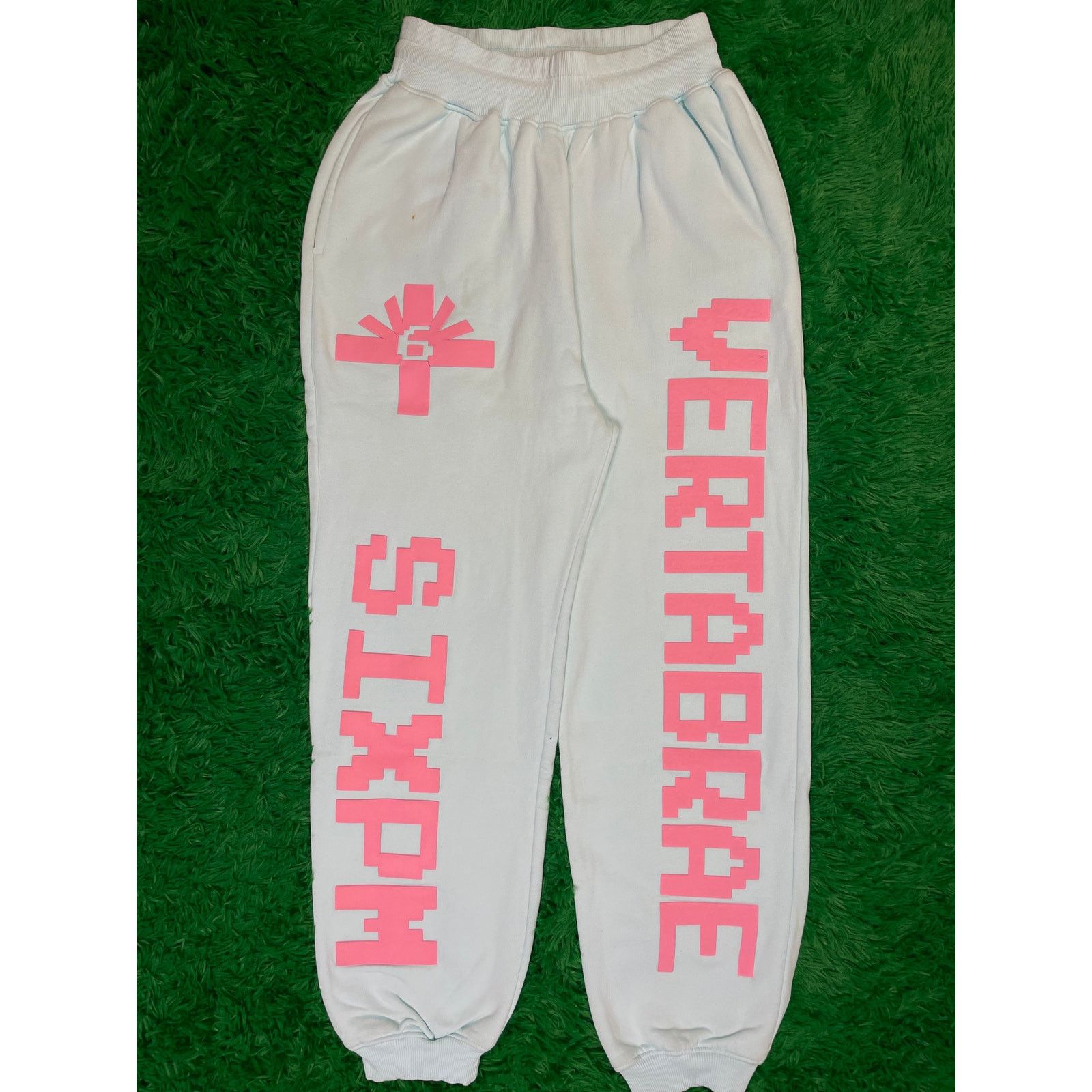 Vertabrae Vertabrae Sweats Blue Pink Medium Used Size US 34 / EU 50 - 1 Thumbnail