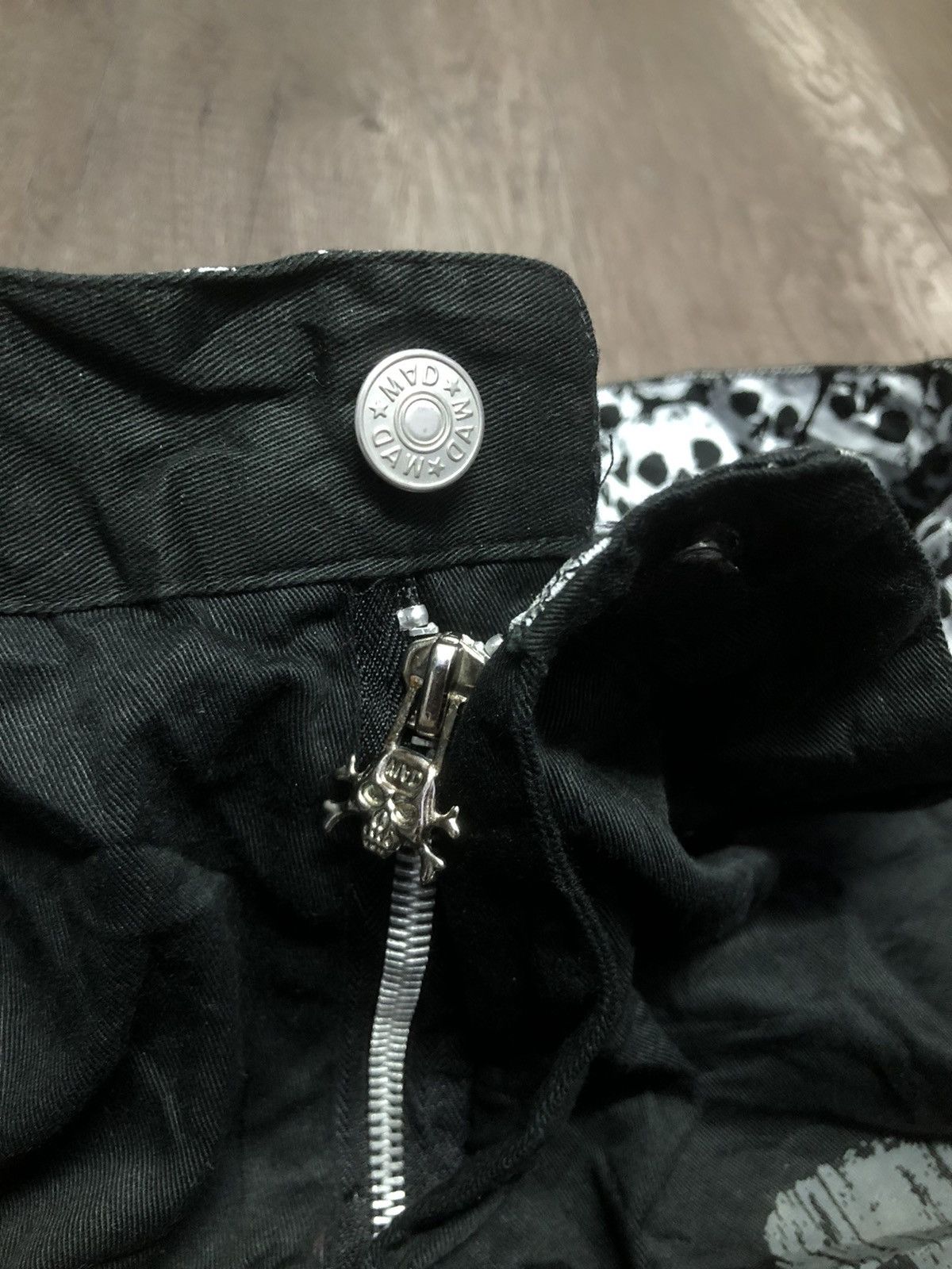 Japanese Brand MAD PUNKS SKULL DESIGN BONDAGE STYLE BOOTCUT PANT Size US 32 / EU 48 - 16 Thumbnail
