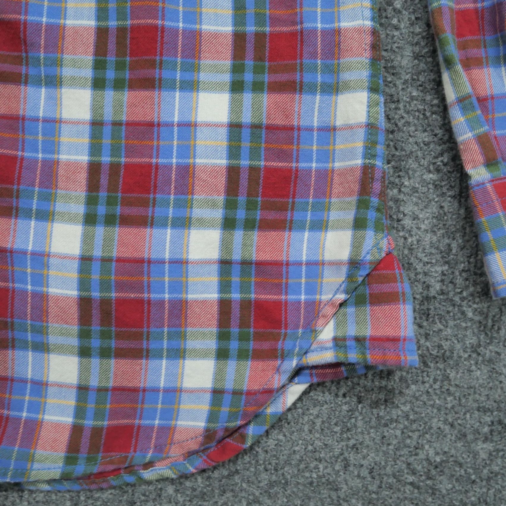 Vintage VINTAGE Beretta Shirt Womens Small Red Green Plaid Button Up Hunting Shirt Size S / US 4 / IT 40 - 6 Thumbnail