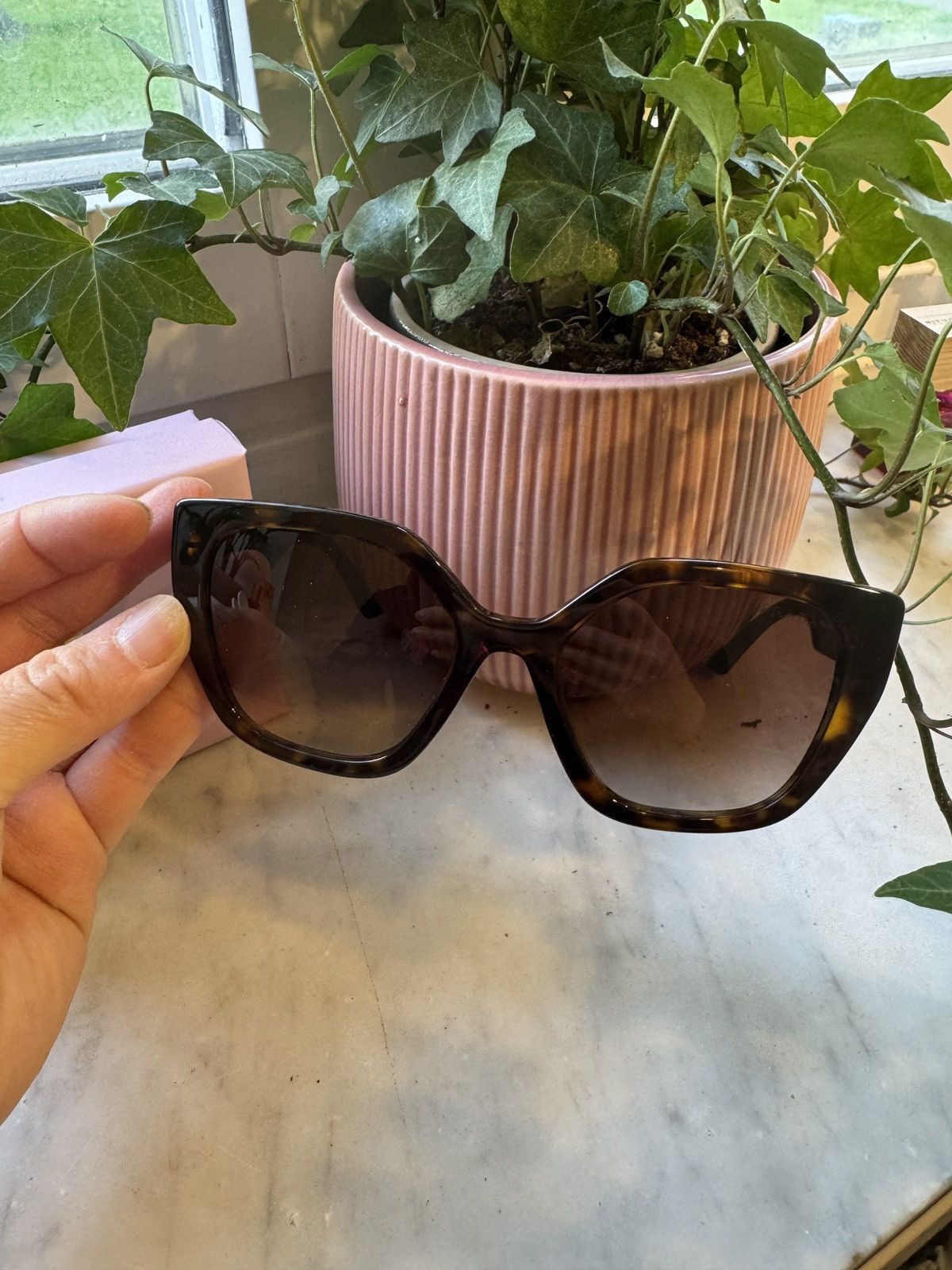 Prada Prada sunglasses, model PR 24XS. Size ONE SIZE - 9 Thumbnail