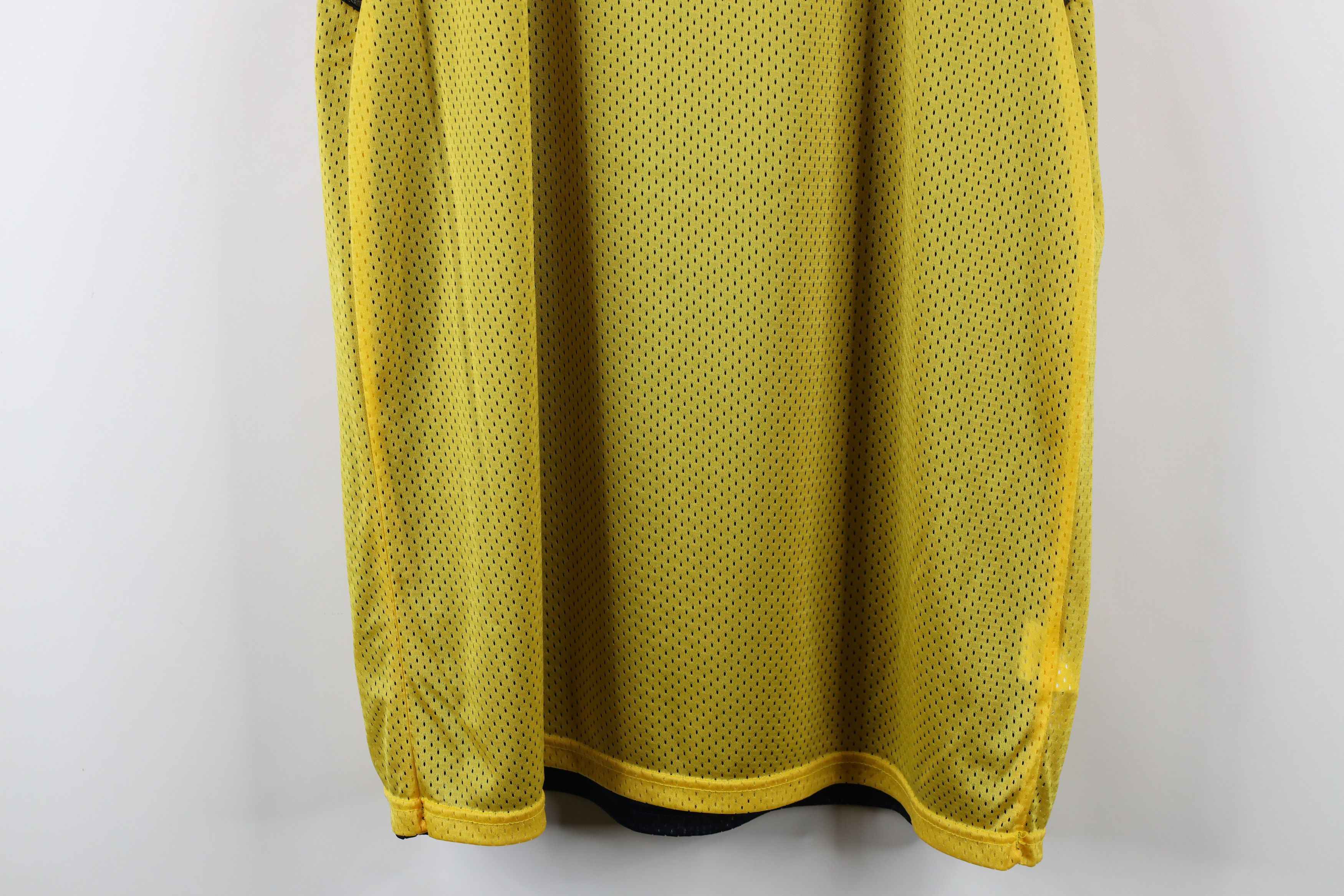 Vintage Vintage Reversible University of Toledo Basketball Jersey Size US L / EU 52-54 / 3 - 7 Thumbnail