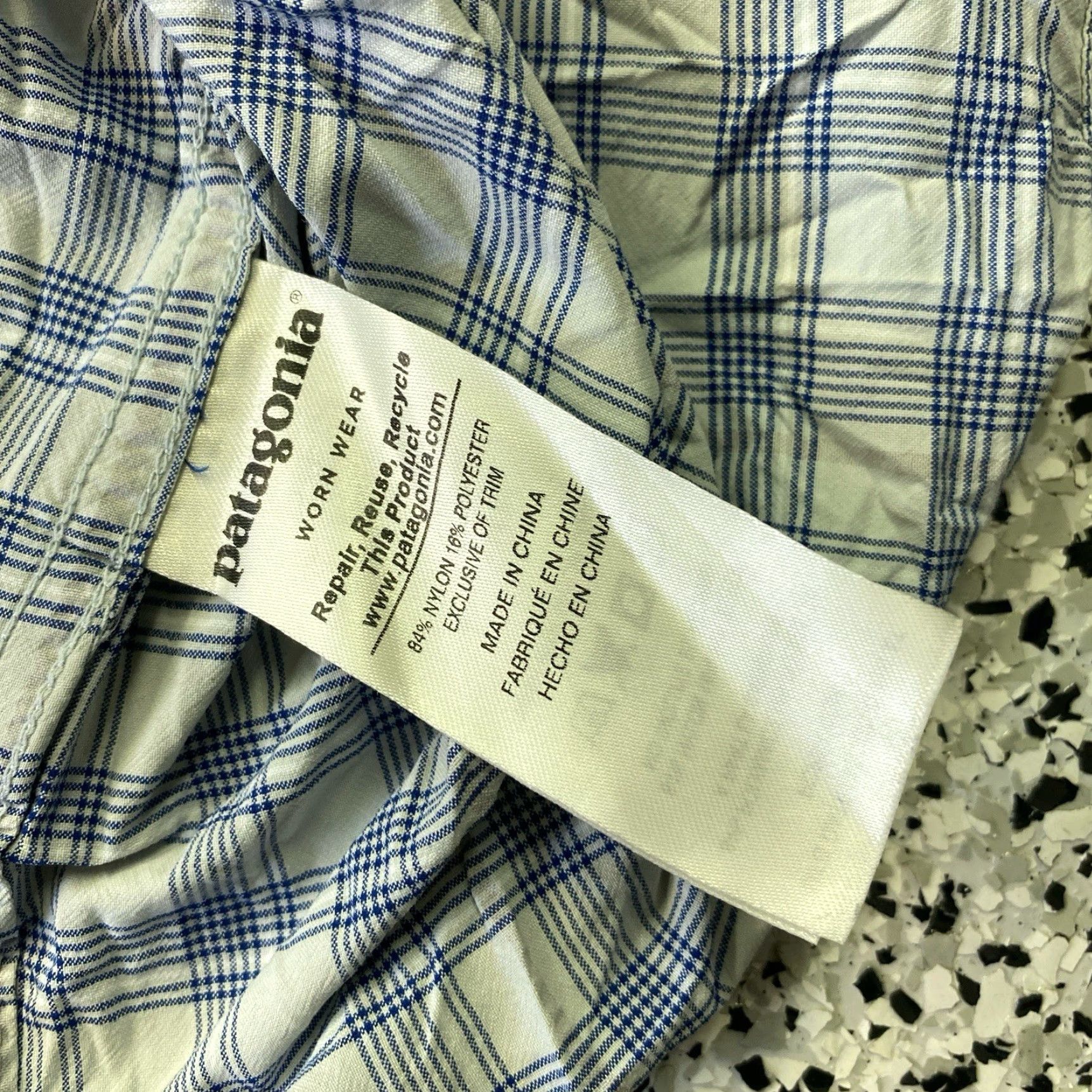 Patagonia Patagonia Shirt Mens Large Blue Plaid Polyester Long Sleeve Button Up Size US L / EU 52-54 / 3 - 5 Thumbnail