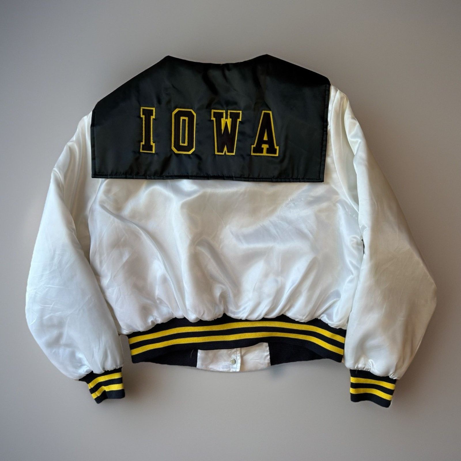 Chalk Line × Vintage Vintage Iowa Hawkeyes Jacket Women's XL White 80s Bomber Size XL / US 12-14 / IT 48-50 - 1 Thumbnail