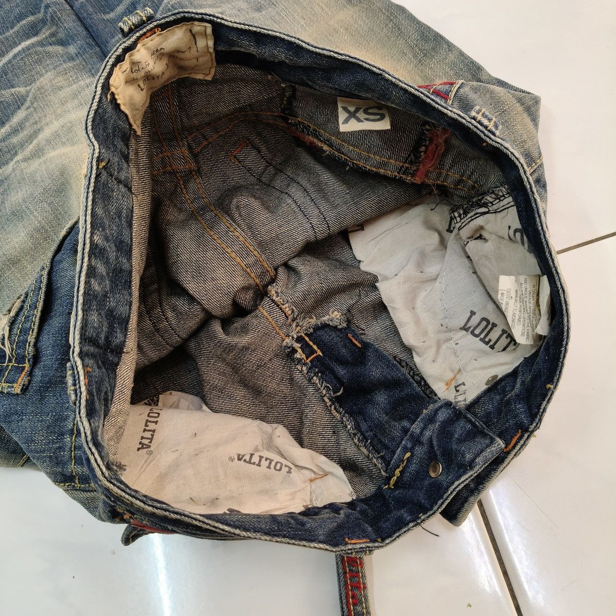 Japanese Brand Vintage Japanese Lolita Jeans Mud Wash Distressed Denim Size US 28 / EU 44 - 22 Thumbnail