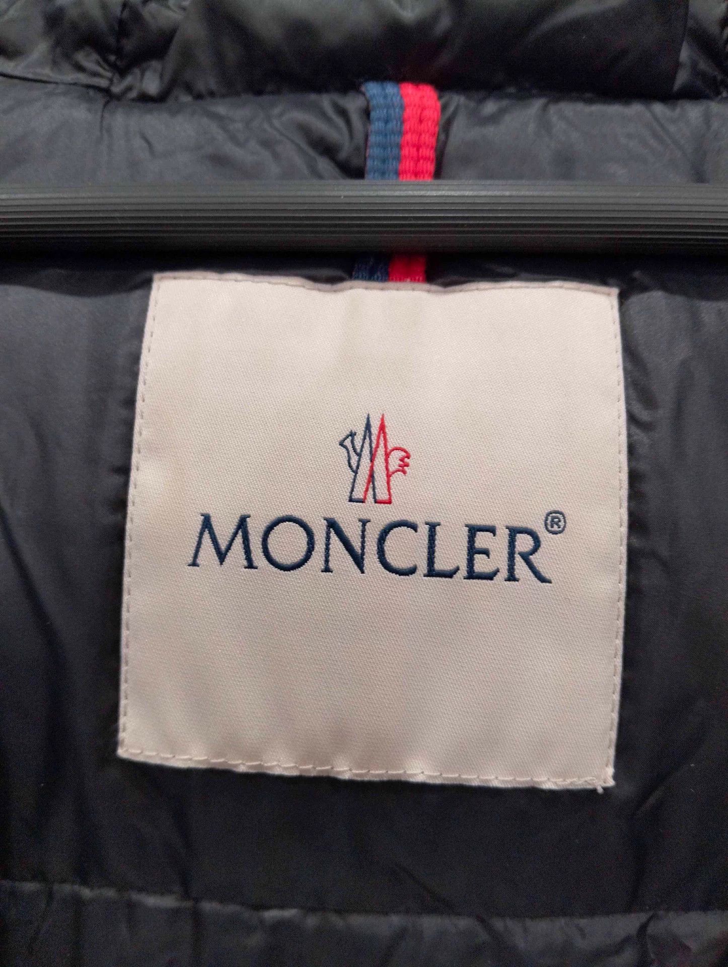Moncler Moncler Seritte Ski Down Jacket Black Size 2 Size XS / US 0-2 / IT 36-38 - 4 Thumbnail