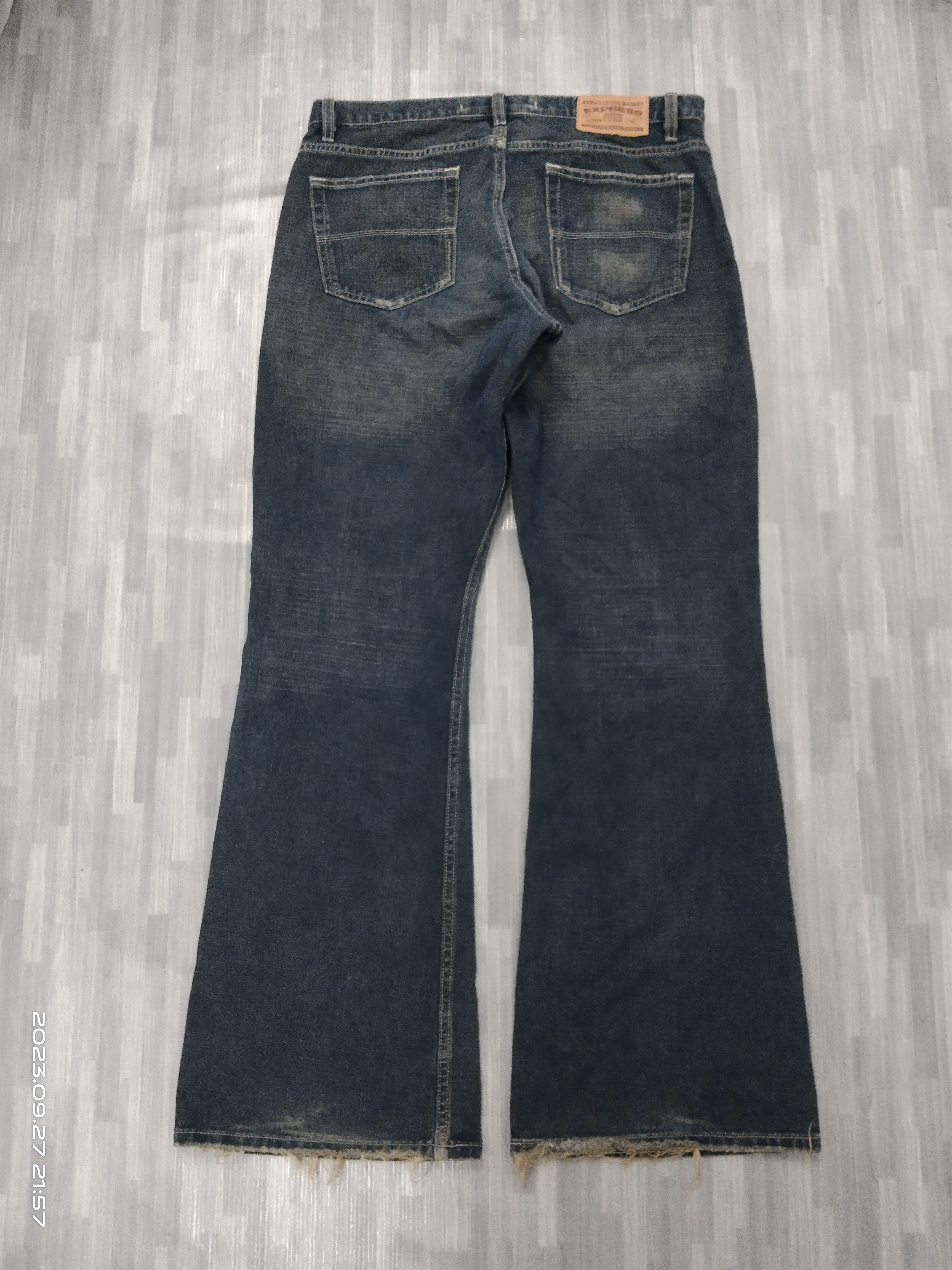 Japanese Brand FLARE SICK RIPED EXPRESS DENIM PANTS Size US 34 / EU 50 - 3 Thumbnail