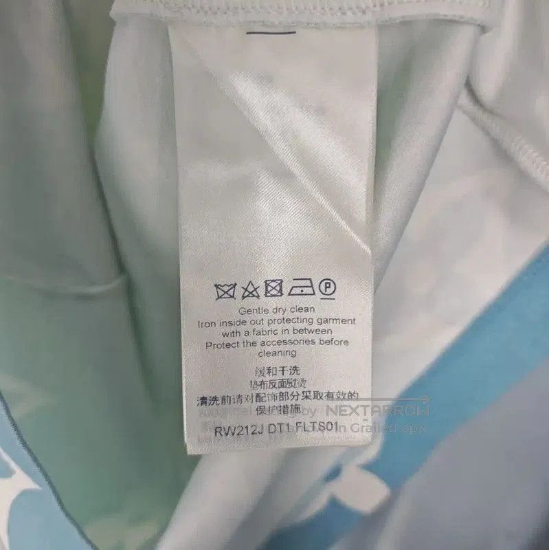 Louis Vuitton Louis Vuitton Summer Light Blue Cotton T. Size S / US 4 / IT 40 - 3 Thumbnail
