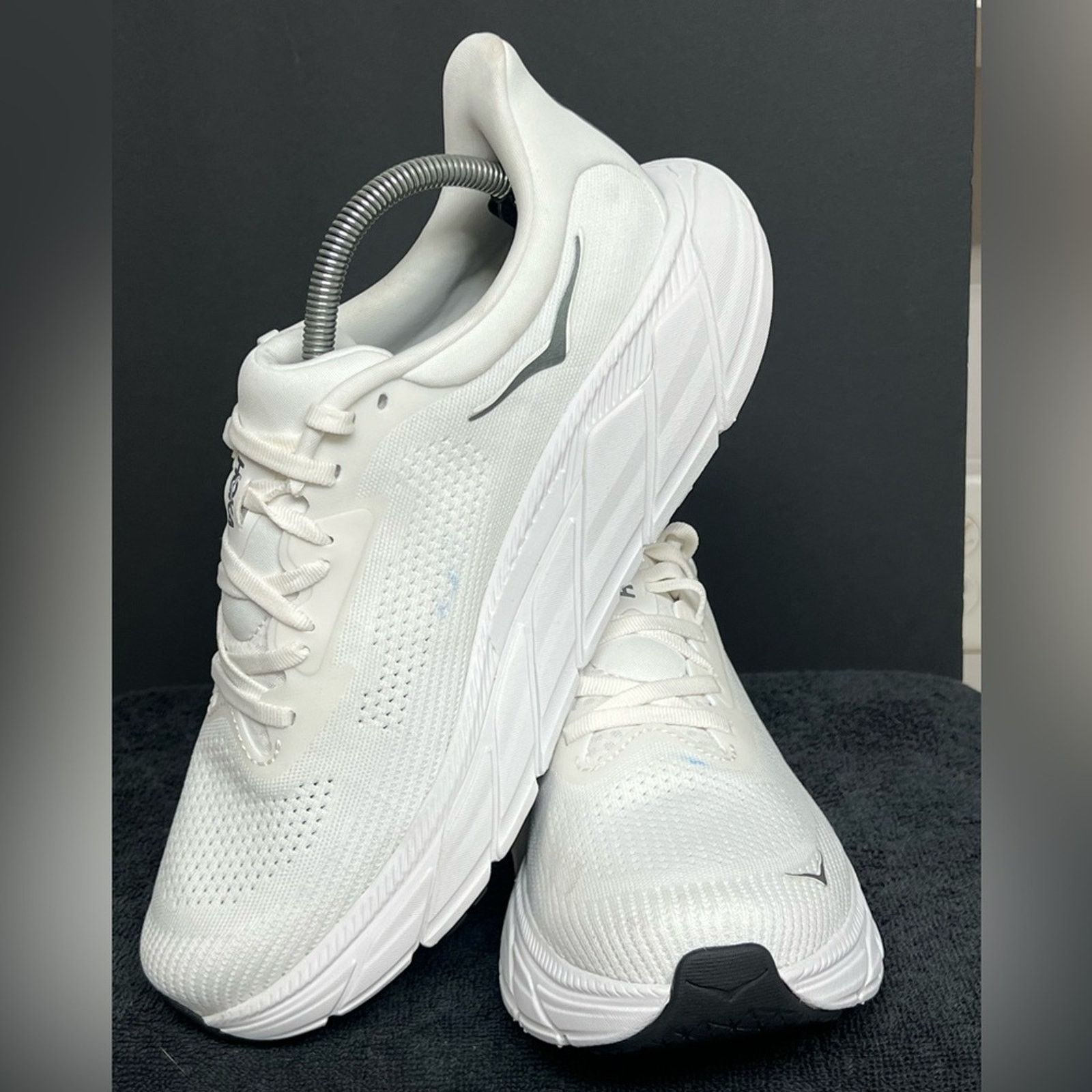 Hoka Hoka One One Arahi 7 Mens Blanc de Blanc Shoes 9.5 D NWOB Size US 9.5 / EU 42-43 - 4 Thumbnail