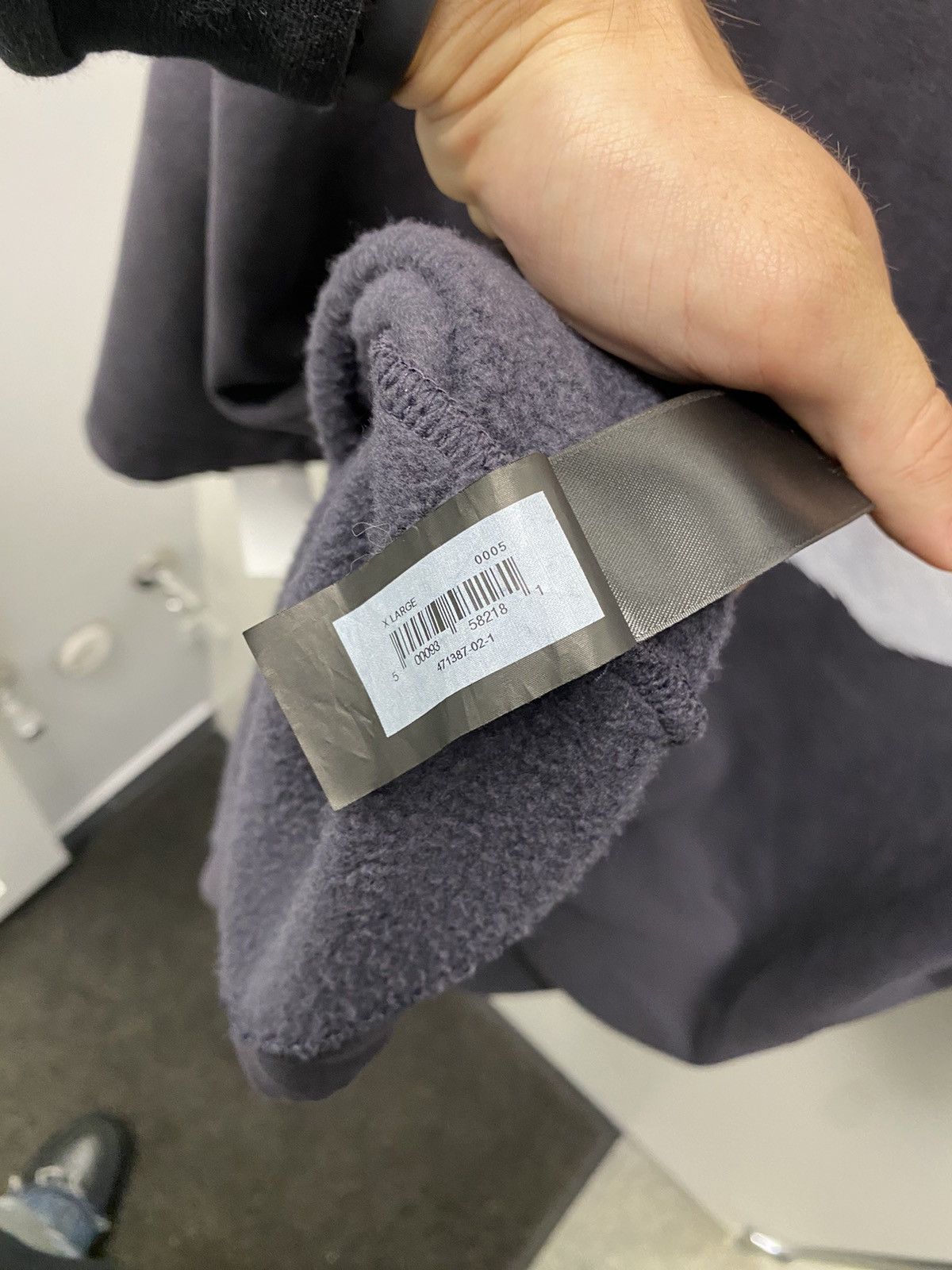 Gap × Kanye West YGEBB Dove Marketing Sample Shoulder Pads Tee Size US XL / EU 56 / 4 - 9 Thumbnail