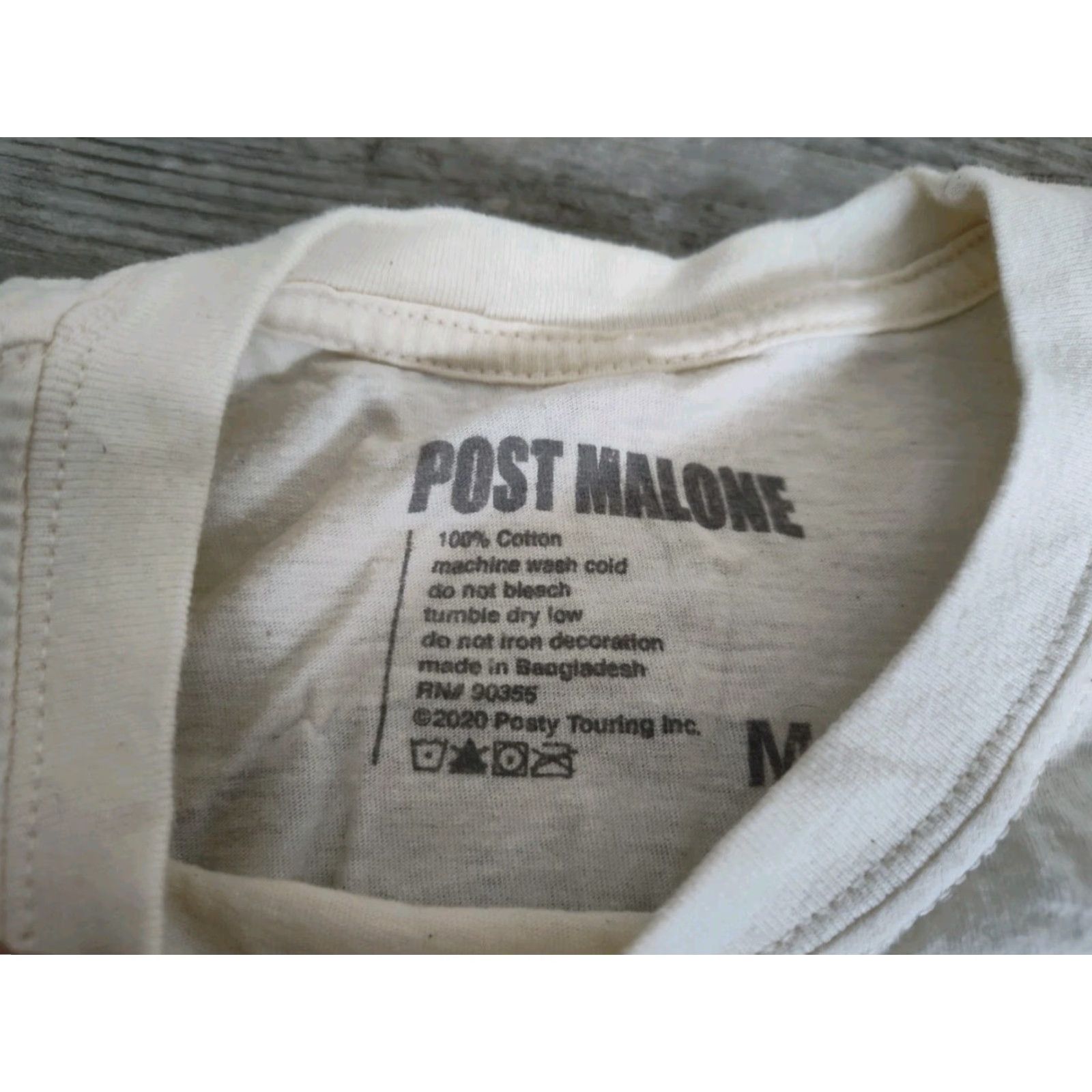 Off-White VINTAGE Post Malone Runaway Tour Band Tee Shirt Shirt Adult M White Double-Sided Band Music 2019 Men Size US M / EU 48-50 / 2 - 4 Thumbnail