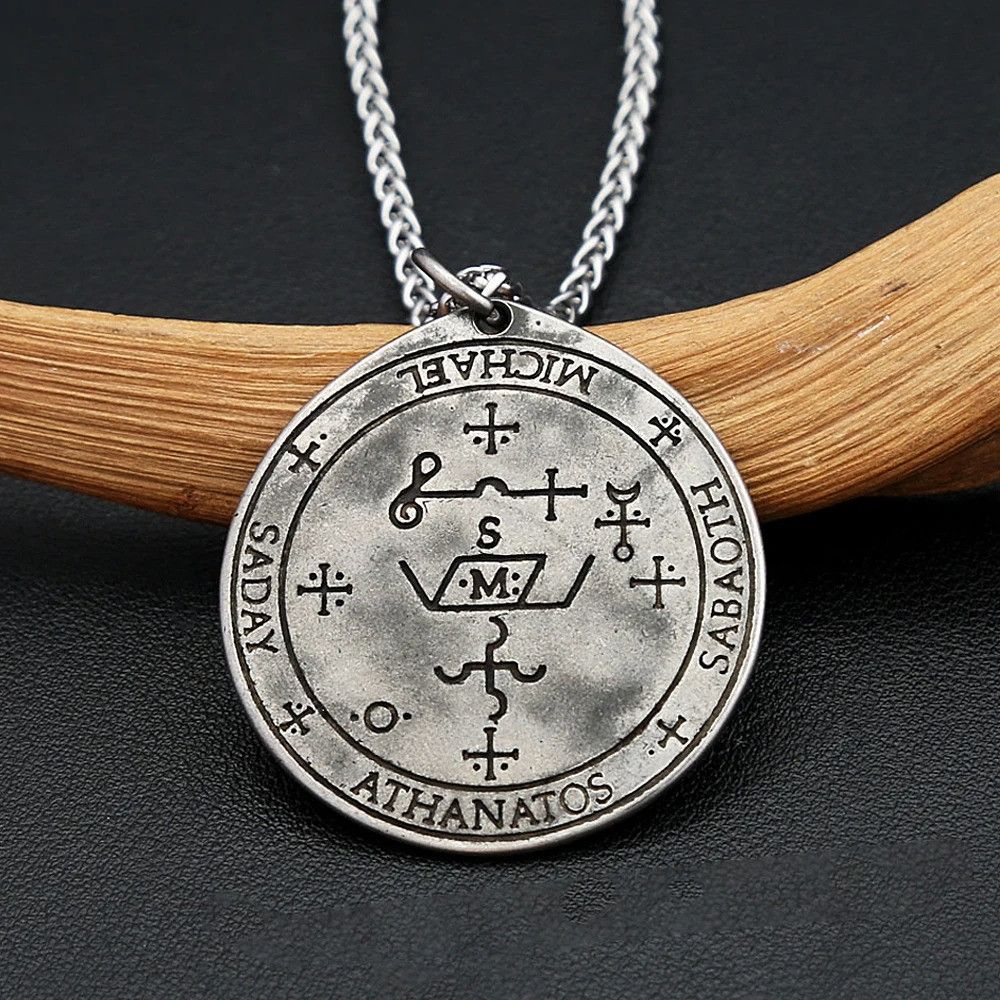 Other Vintage Round Pendant Necklace Size ONE SIZE - 5 Thumbnail