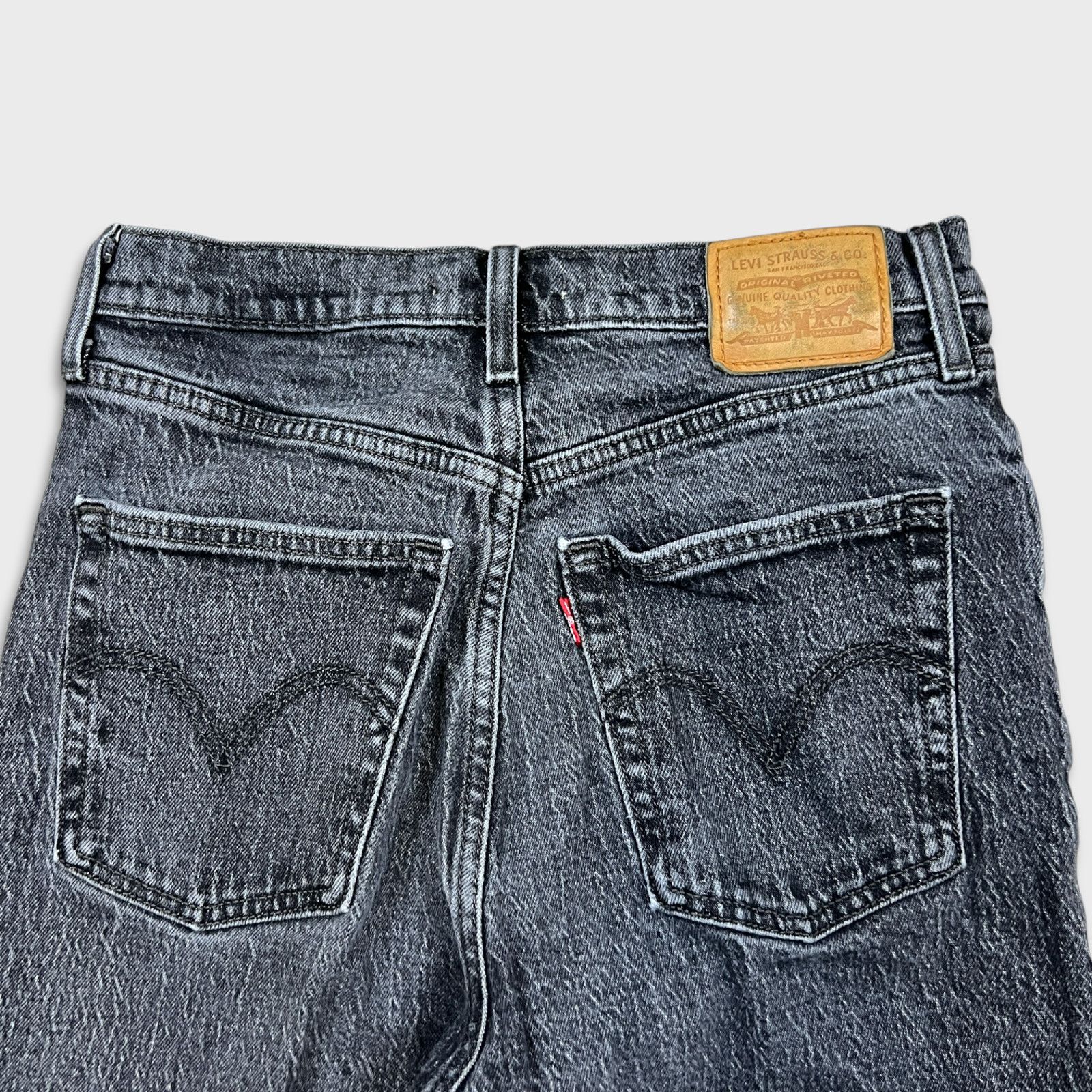Levi's × Vintage Levi's Ribcage Straight Ankle Jean Black High Rise Denim Size 28" / US 6 / IT 42 - 6 Thumbnail