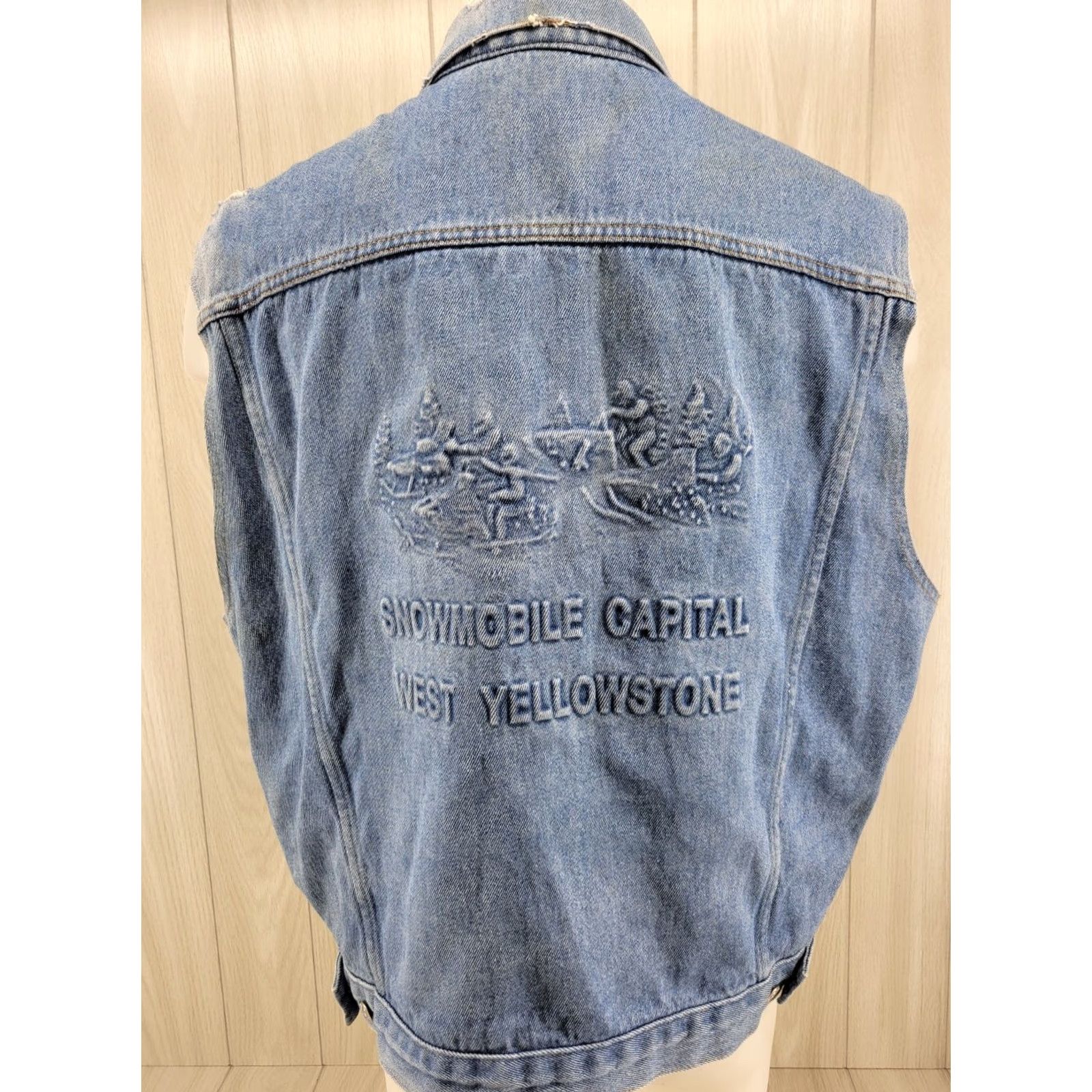 Vintage VINTAGE Snowmobile Capital West Yellowstone Jean Jacket Vest USA Large Blue Denim Mens Jacket Vest USA Size US 33 - 2 Thumbnail