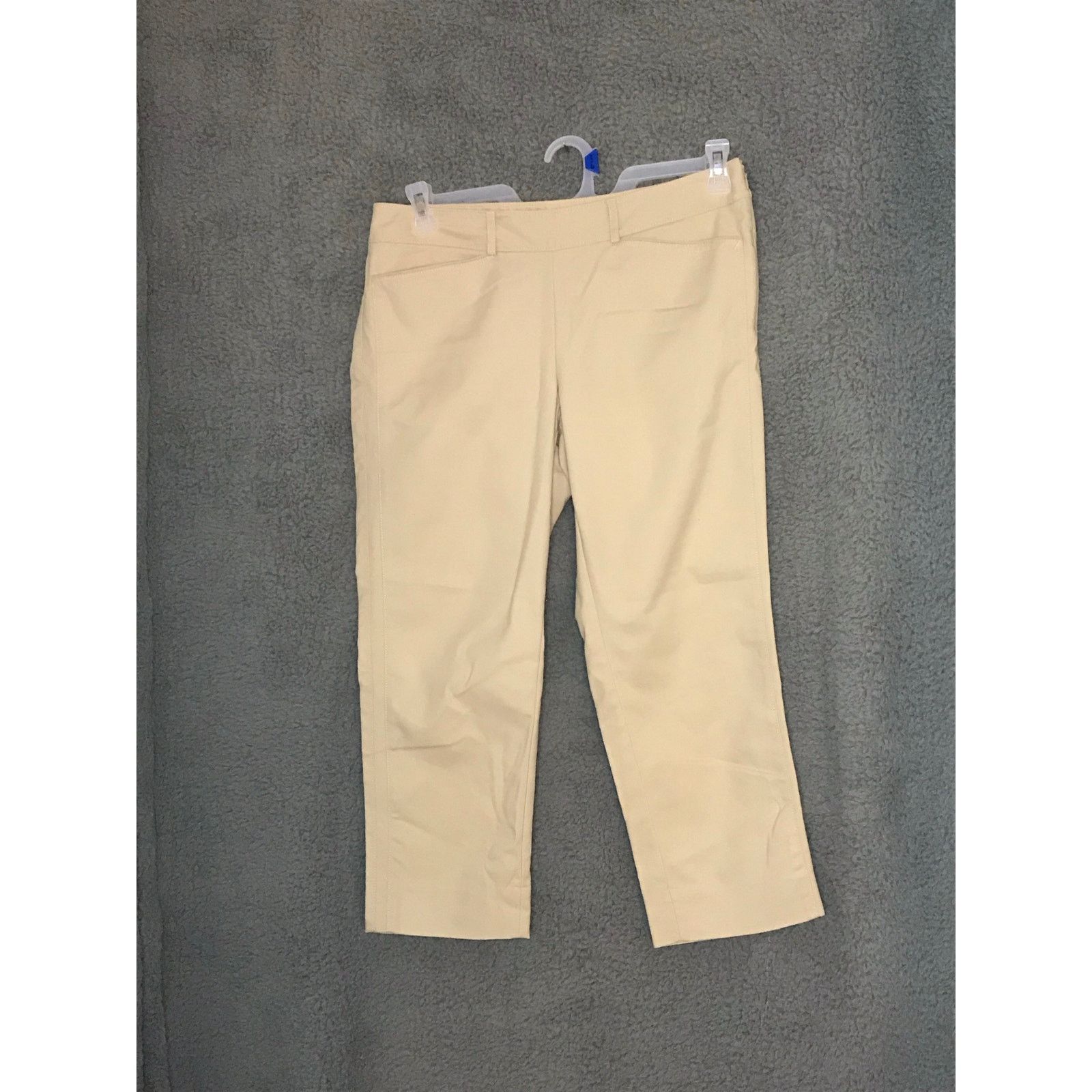 White House Black Market White House Black Market slim ankle stretchy chino's size 10 Size 32" / US 10 / IT 46 - 2 Thumbnail