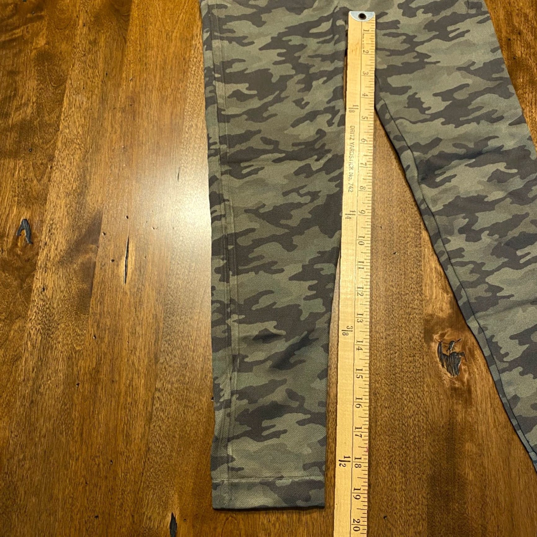 Spanx Spanx Leggings Womens Medium Green Camo Workout Pants Lightweight Ladies Size 32" / US 10 / IT 46 - 5 Thumbnail