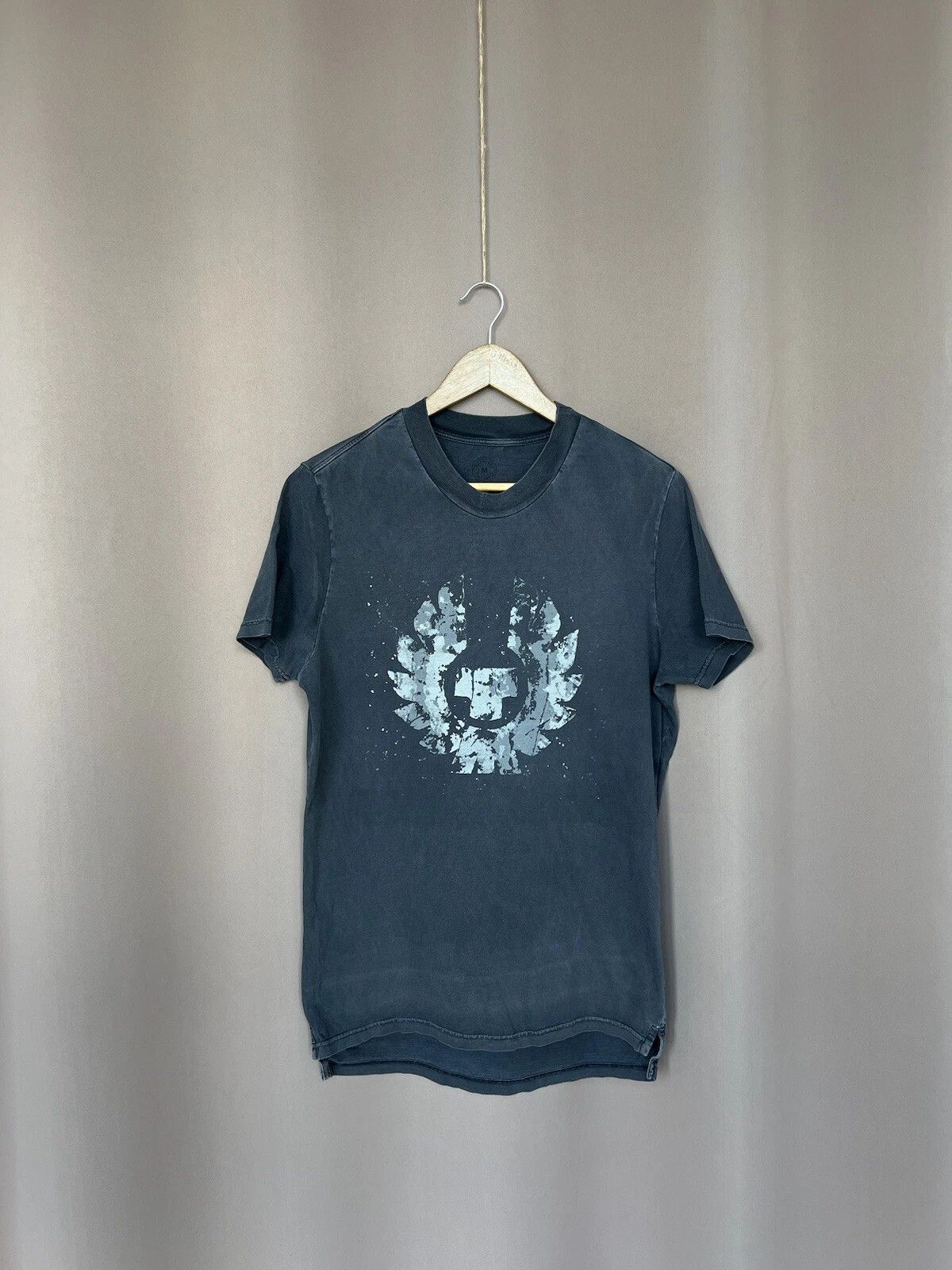 Belstaff Belstaff England T-Shirt Big Centre Logo Mens Size M Size US M / EU 48-50 / 2 - 1 Thumbnail