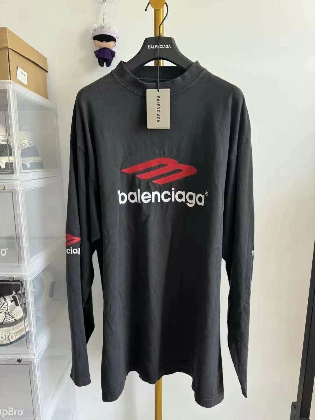 Balenciaga Balenciaga 3b Embroidered Long Sleeve Size US S / EU 44-46 / 1 - 1 Thumbnail