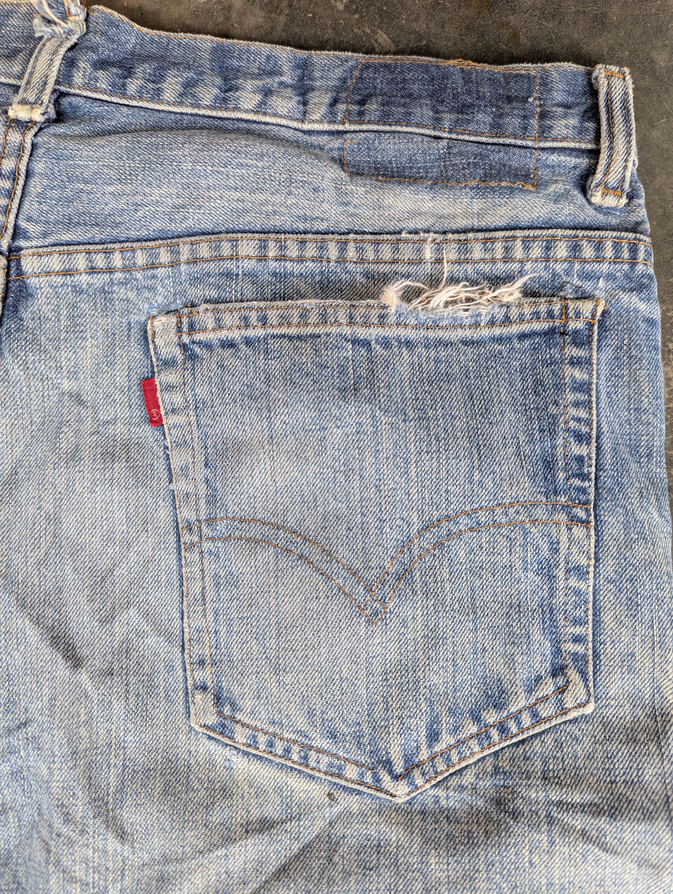 Levi's DISTRESSED 70/80s LEVIS 517 ZIP TALON 42 BUTTON NO 2 RED TAB Size US 34 / EU 50 - 9 Thumbnail