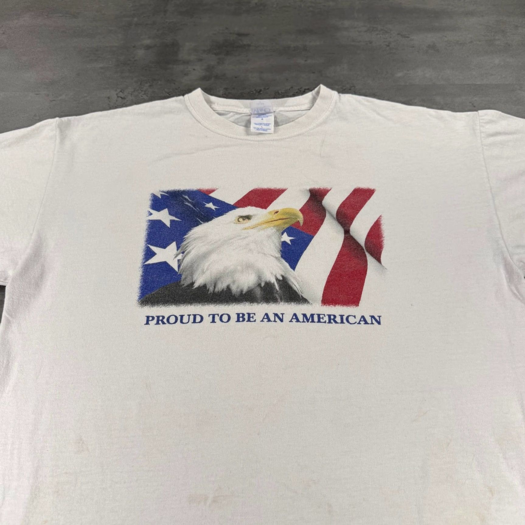 Vintage VINTAGE M&O KNITS T-Shirt Men Graphic Print Patriotic American Eagle Flag Crew Neck Short Sleeve White L Size US L / EU 52-54 / 3 - 5 Thumbnail