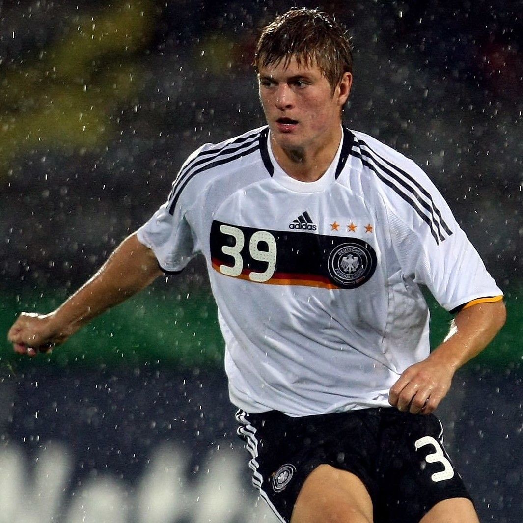 Adidas Germany 2008-2009 Home Jersey Toni Kroos 39 Size US M / EU 48-50 / 2 - 9 Thumbnail