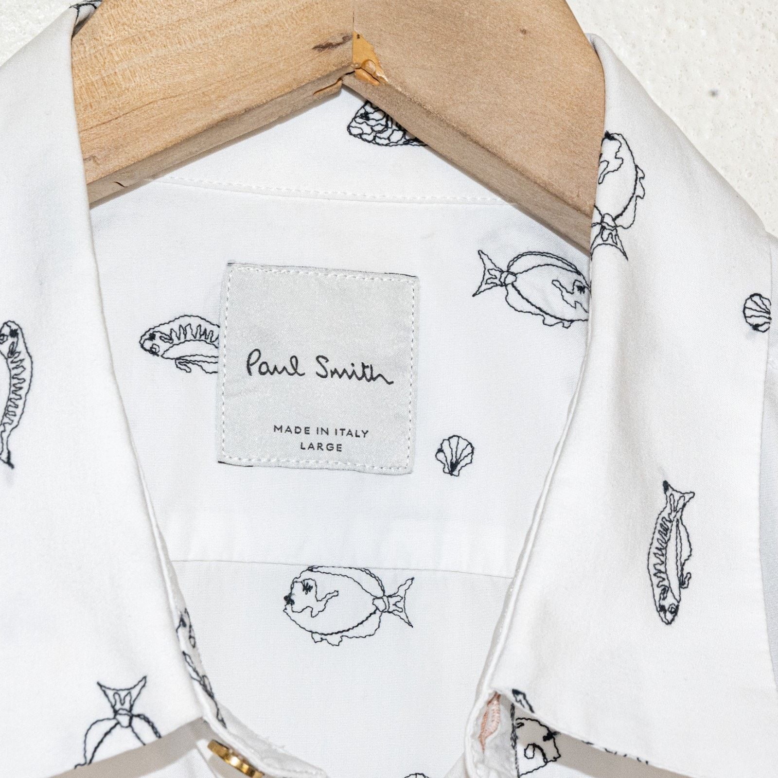 Paul Smith Paul Smith Large White fish Embroidered Button up Shirt Size US L / EU 52-54 / 3 - 5 Thumbnail