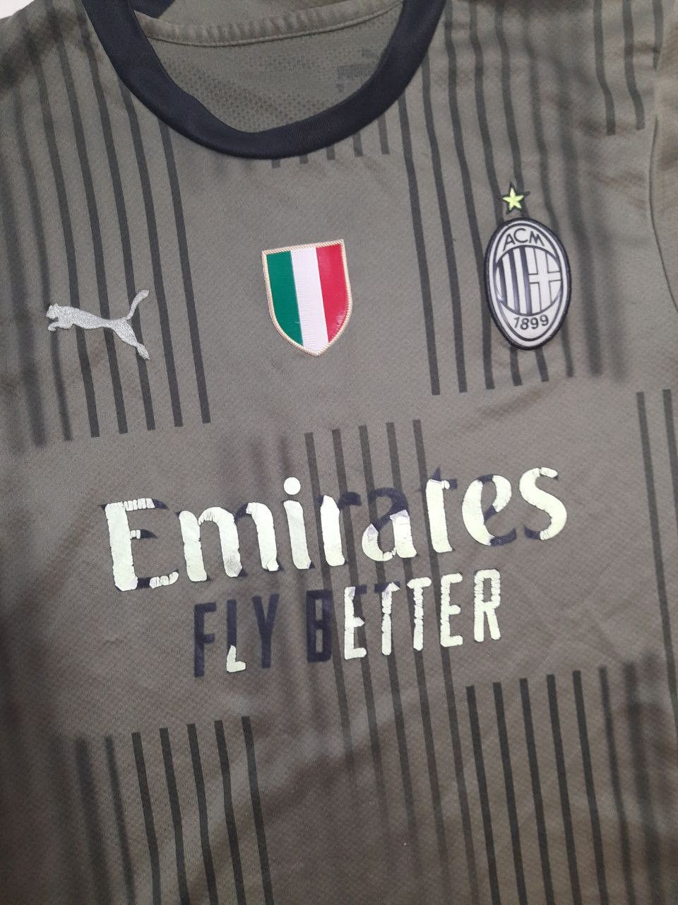 Puma Puma AC Milan Third Jersey 2022-2023 Size US M / EU 48-50 / 2 - 4 Thumbnail