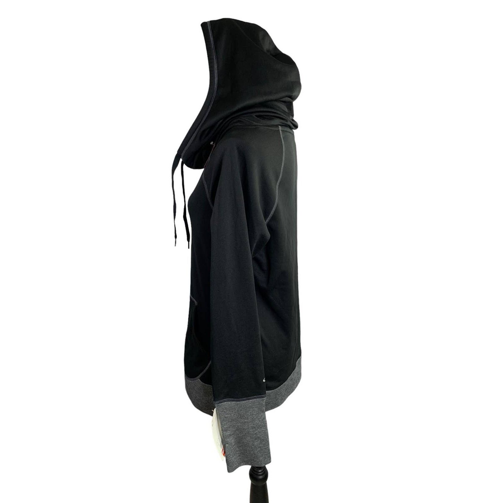 Champion Champion Men's Size M Jacket Hoodie Duo Dry Thumb holes NEW Size US M / EU 48-50 / 2 - 7 Thumbnail