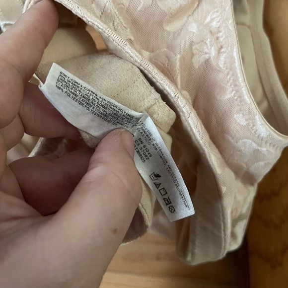 Other Wacoal 85276 Full Figure Seam & Wireless Bra beige sz 36D Size ONE SIZE - 8 Thumbnail