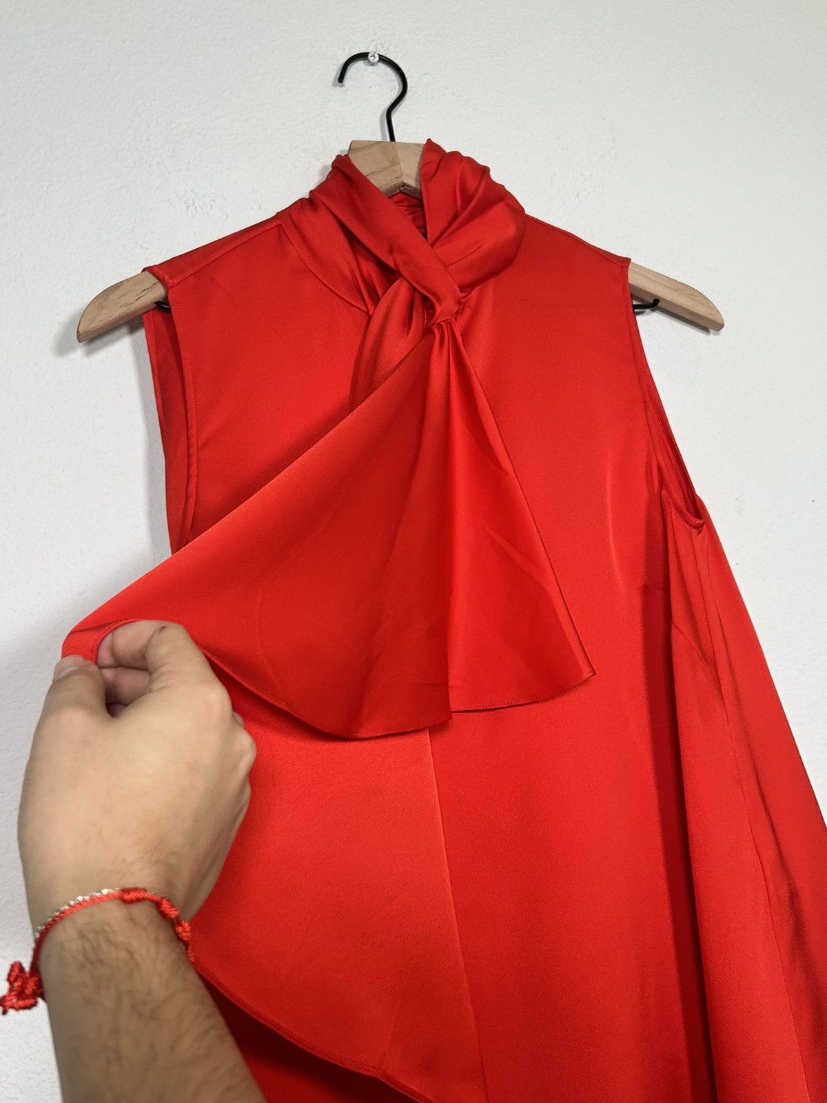 Alexander McQueen SS18 Satin Scalloped Drape Top Size M / US 6-8 / IT 42-44 - 3 Thumbnail