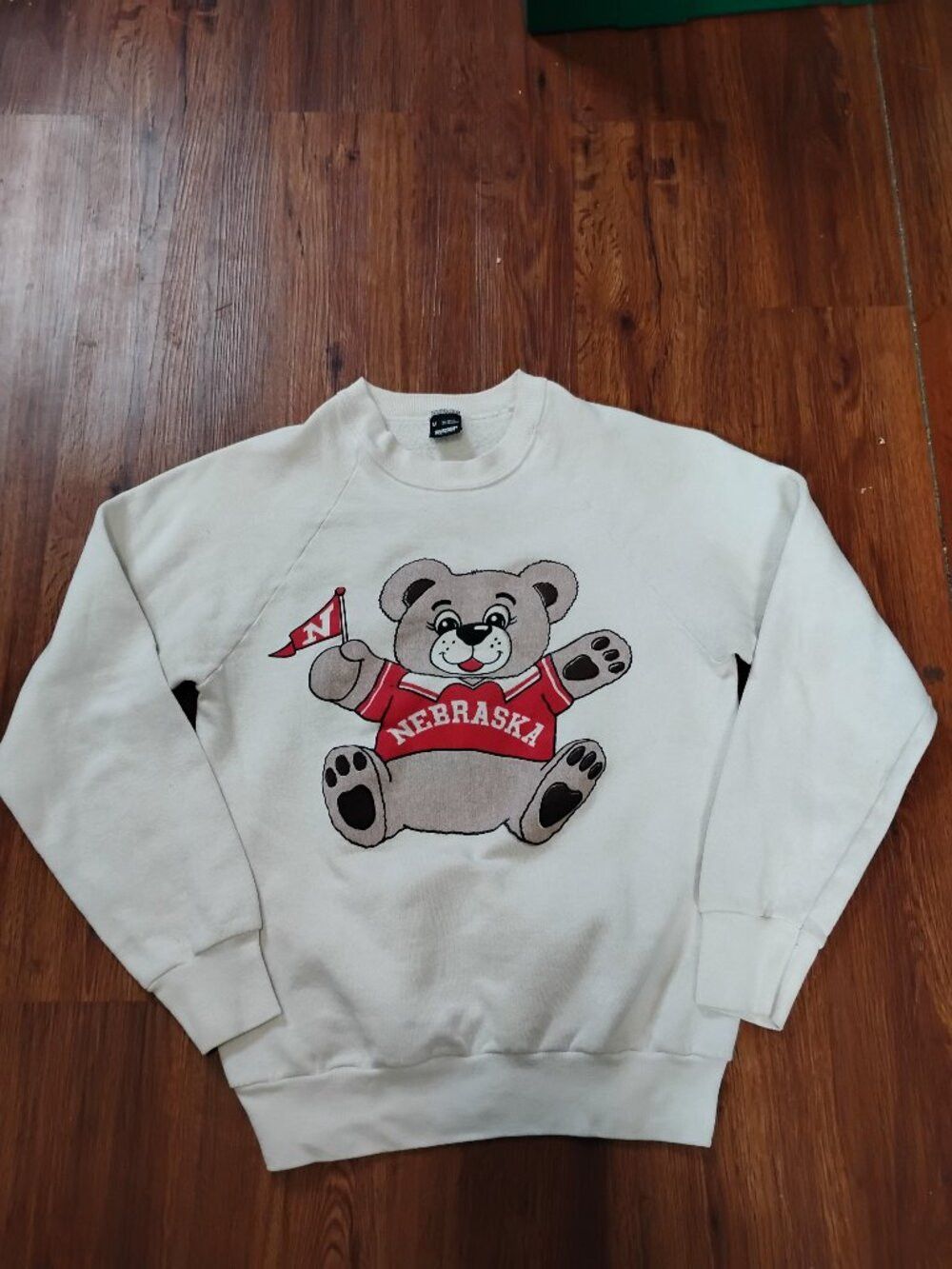 NCAA Vintage Nebraska Cornhuskers Teddy Bear Crewneck Sweatshirt Size US M / EU 48-50 / 2 - 2 Thumbnail